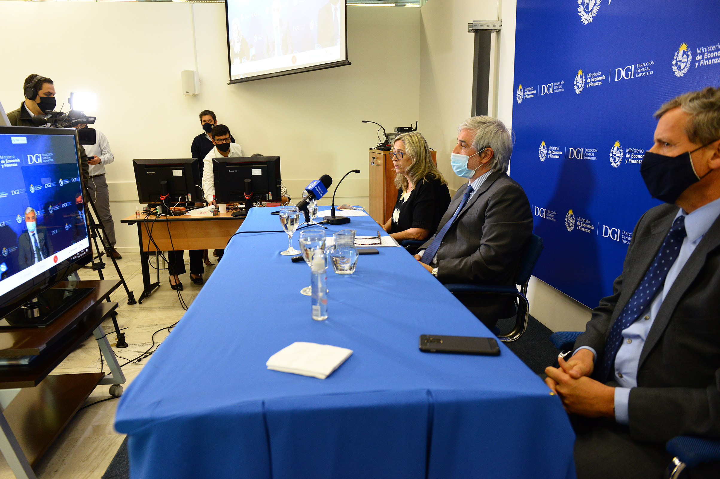 Autoridades de DGI durante las Jornadas Tributarias 2020