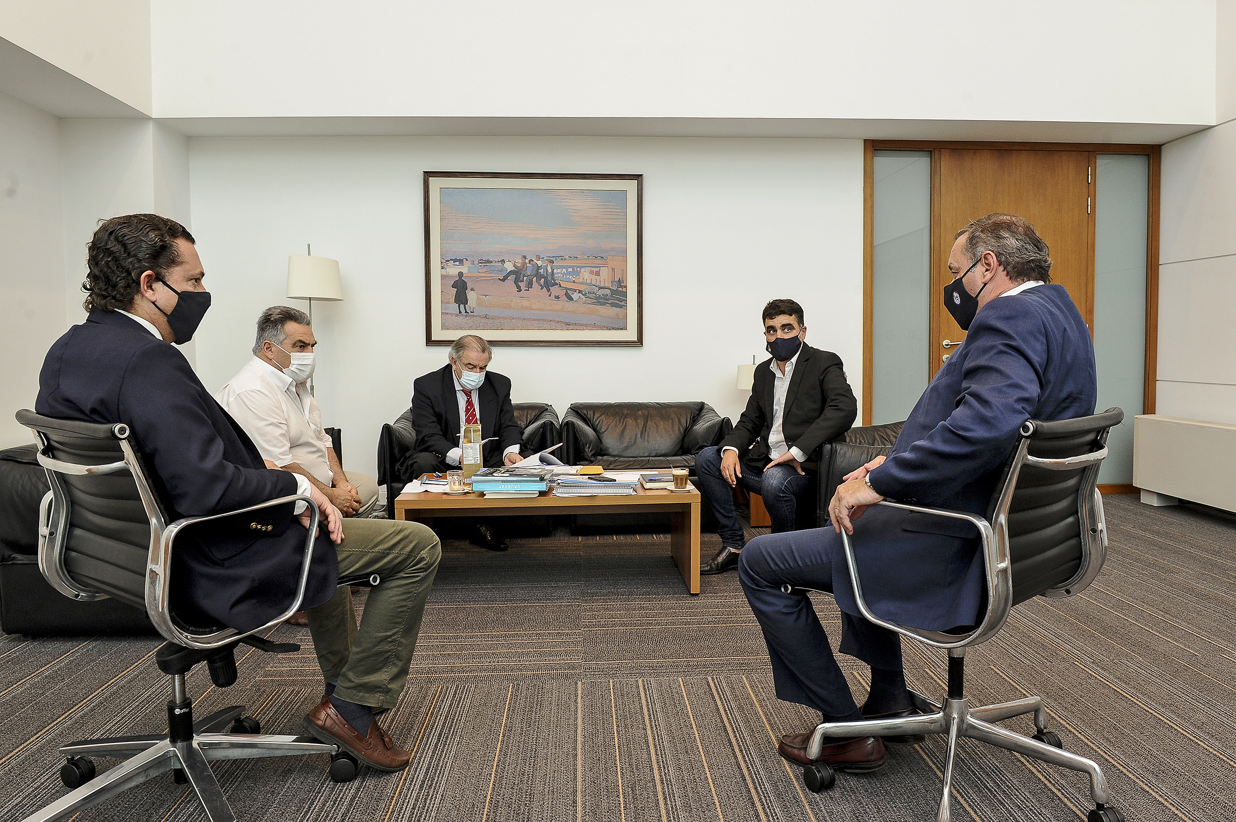 Secretario de Presidencia, Álvaro Delgado, y prosecretario Rodrigo Ferrés, recibieron a intendentes, Carmelo Vidalín, Andrés Lima y asesor R. Gorosito