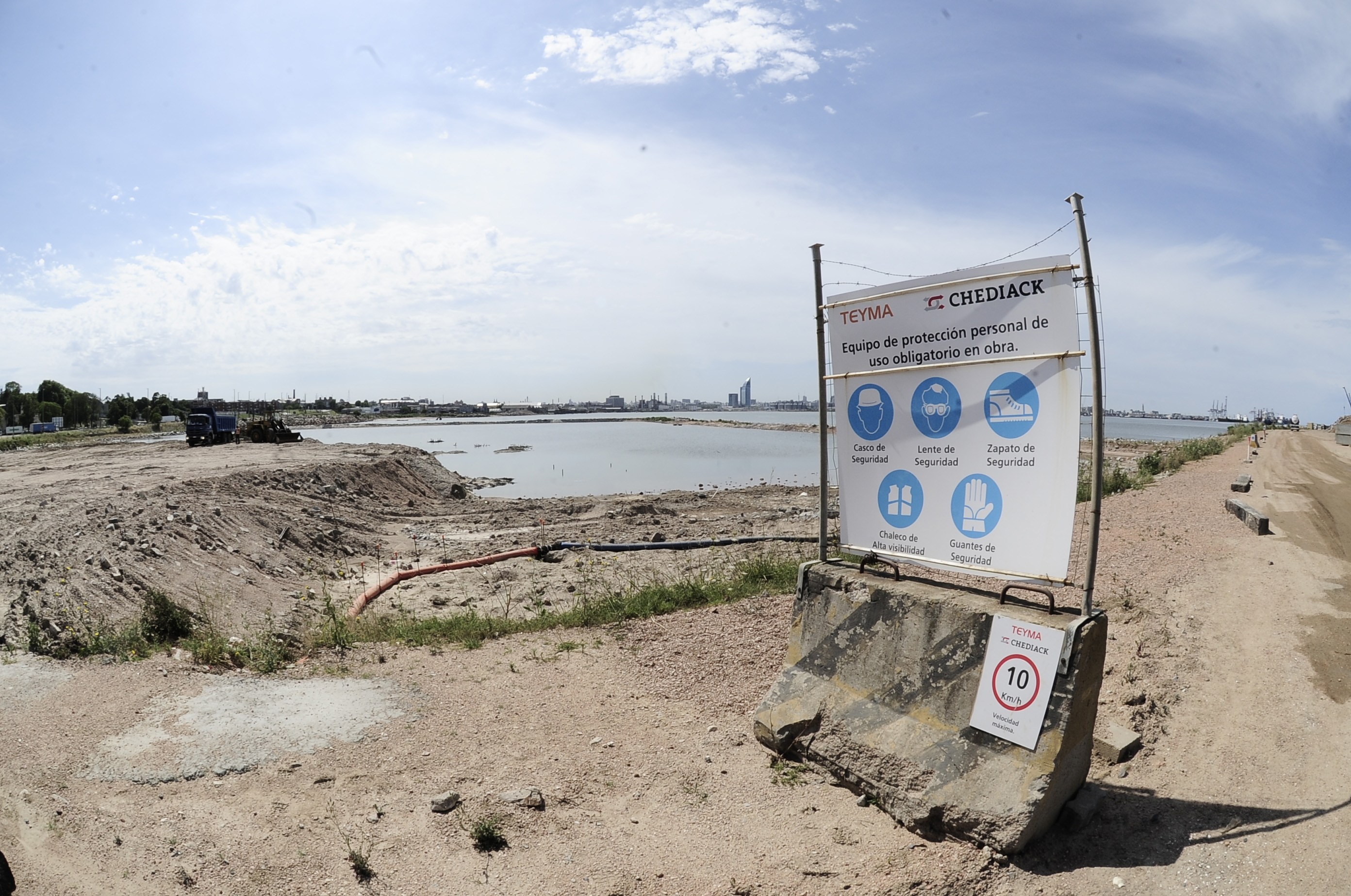 Recorrida por obras del puerto de Capurro