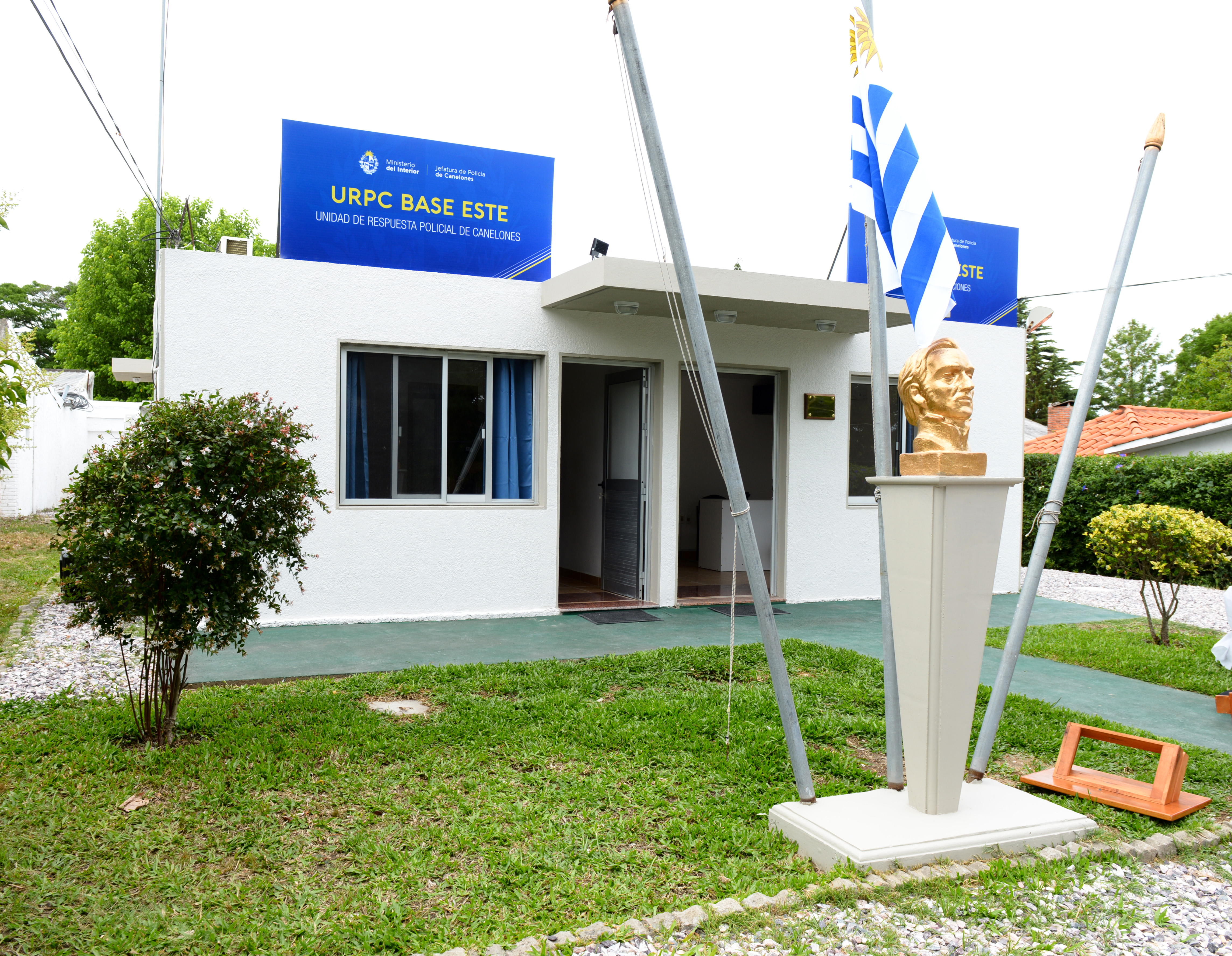 Reinauguró las Bases Este de la Unidad de Respuesta Policial de Canelones y del Área de Investigaciones, en Atlántida