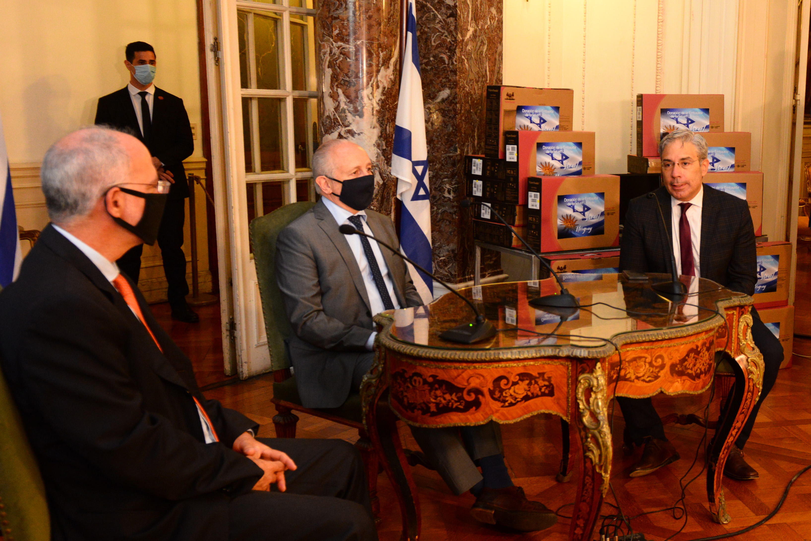 Embajada de Israel donó equipos informáticos a la ANEP