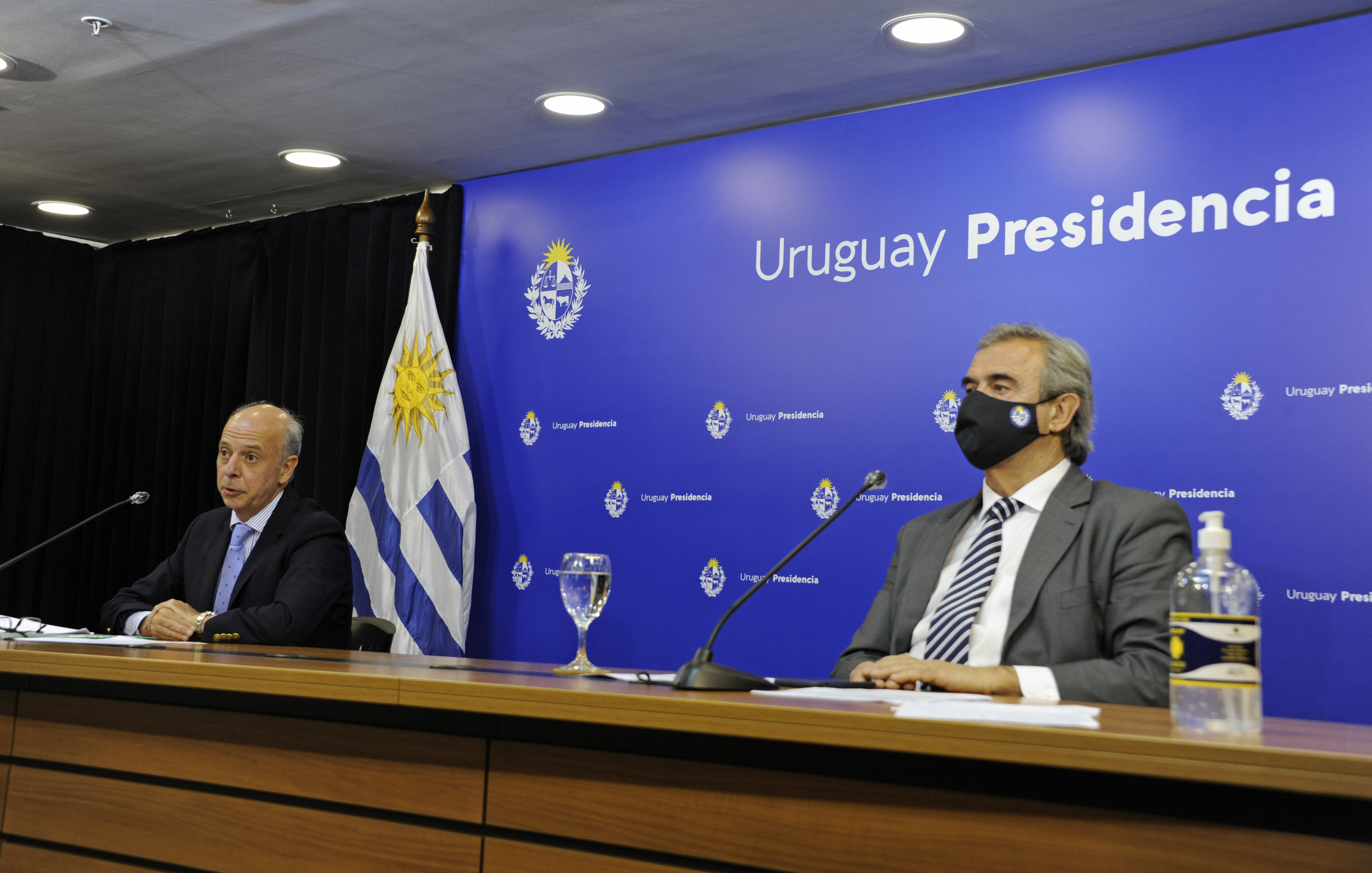 Jorge Larrañaga y Javier García brindaron una conferencia de prensa en la Torre Ejecutiva