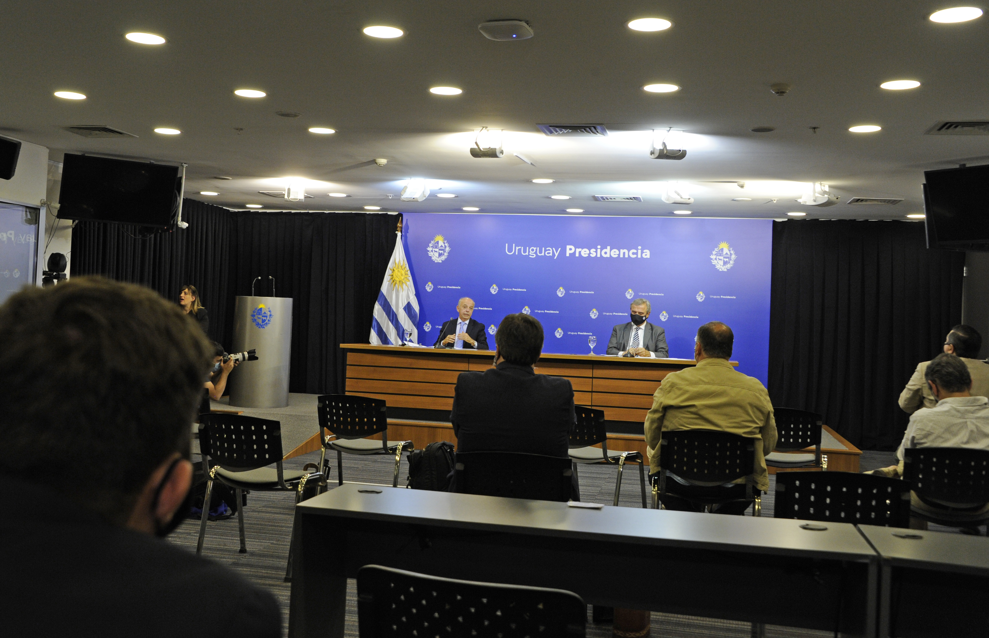 Jorge Larrañaga y Javier García brindaron una conferencia de prensa en la Torre Ejecutiva