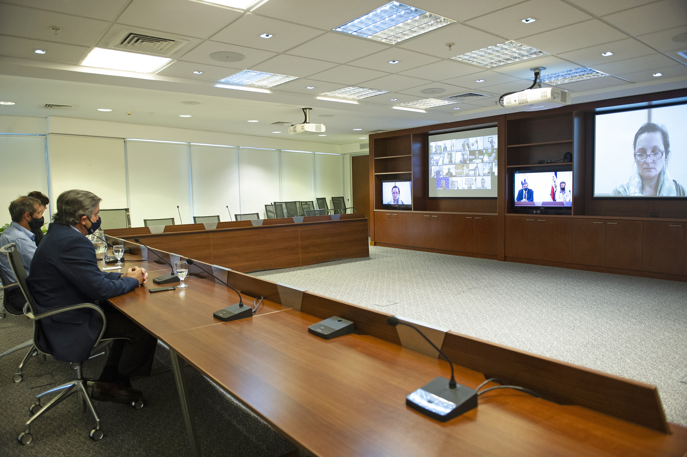 Ministro de Ganadería, Agricultura y Pesca, Carlos María Uriarte, encabezó la videoconferencia