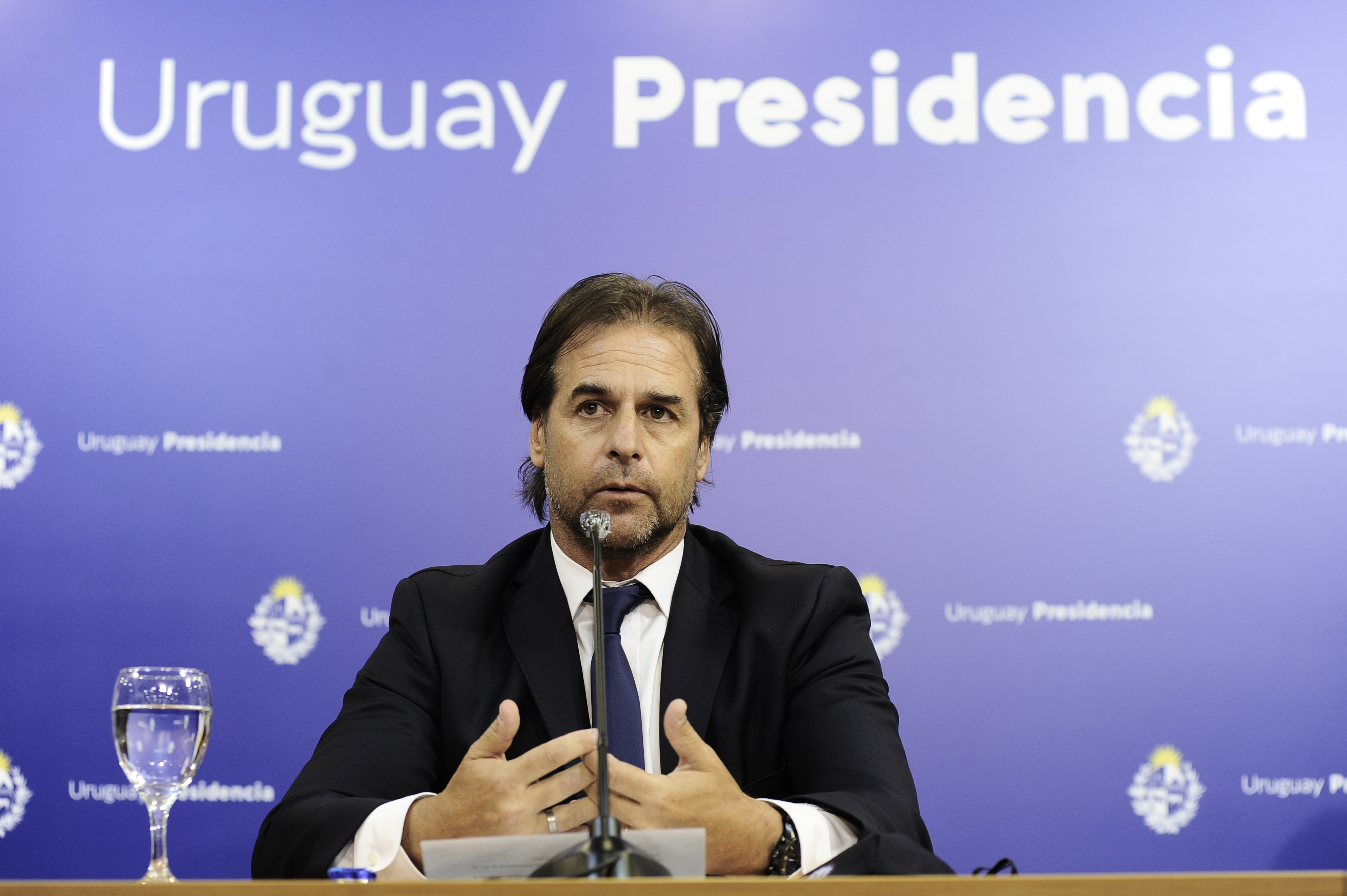Presidente Luis Lacalle Pou en conferencia de prensa