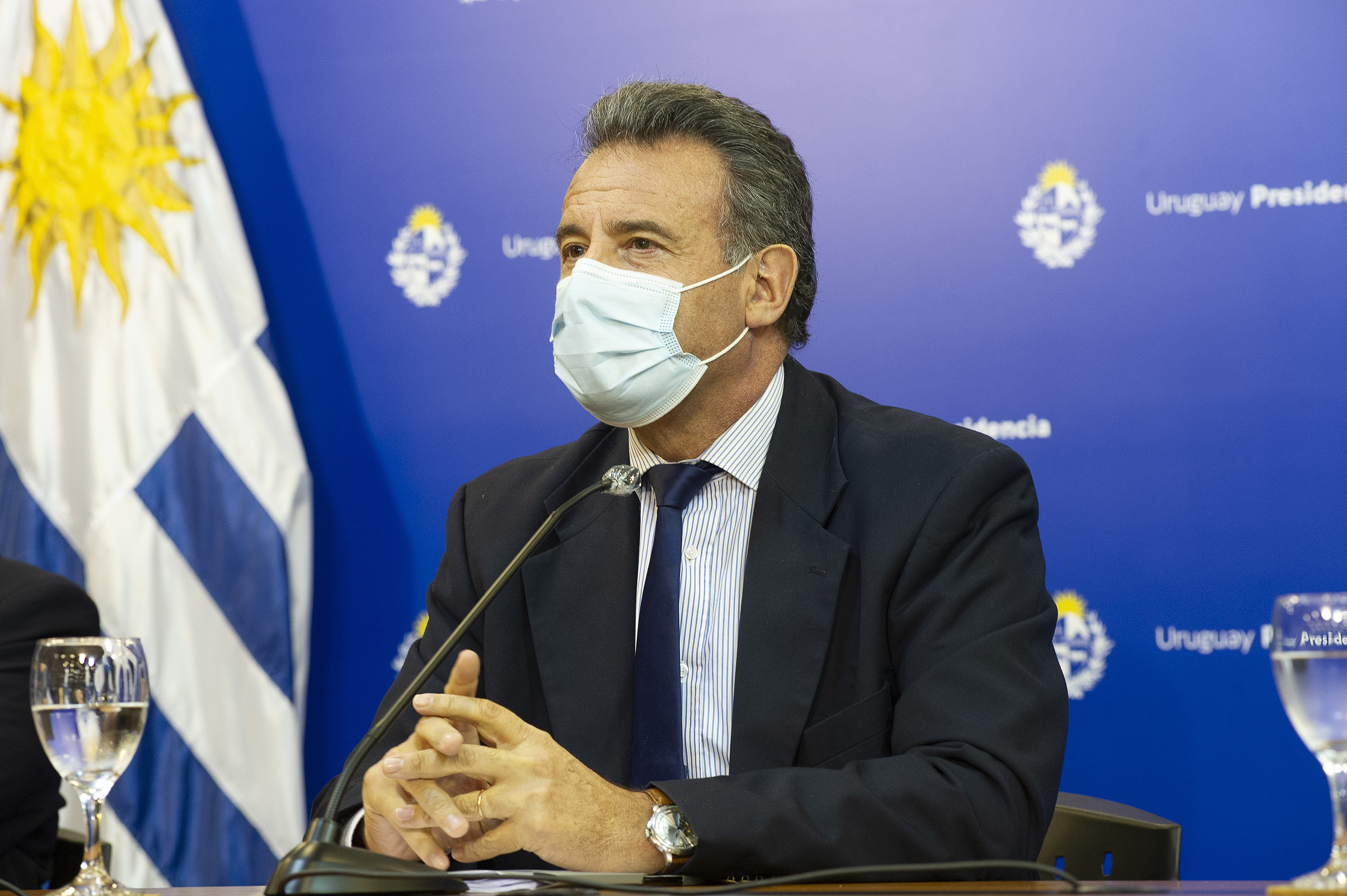 Autoridades de la salud en conferencia de prensa
