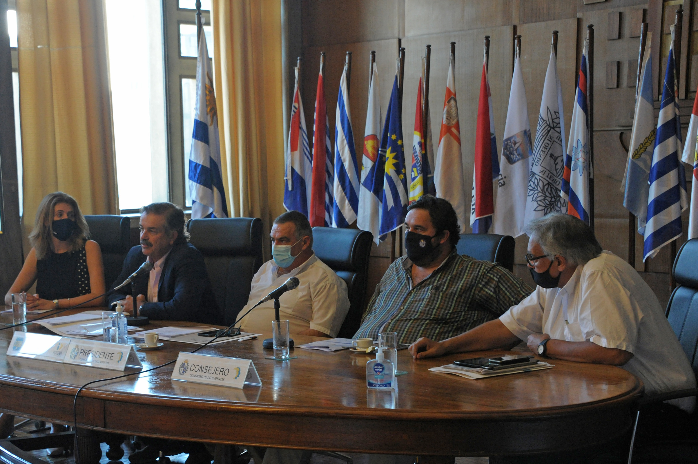Autoridades del Ministerio de Ganadería en Congreso de Intendentes