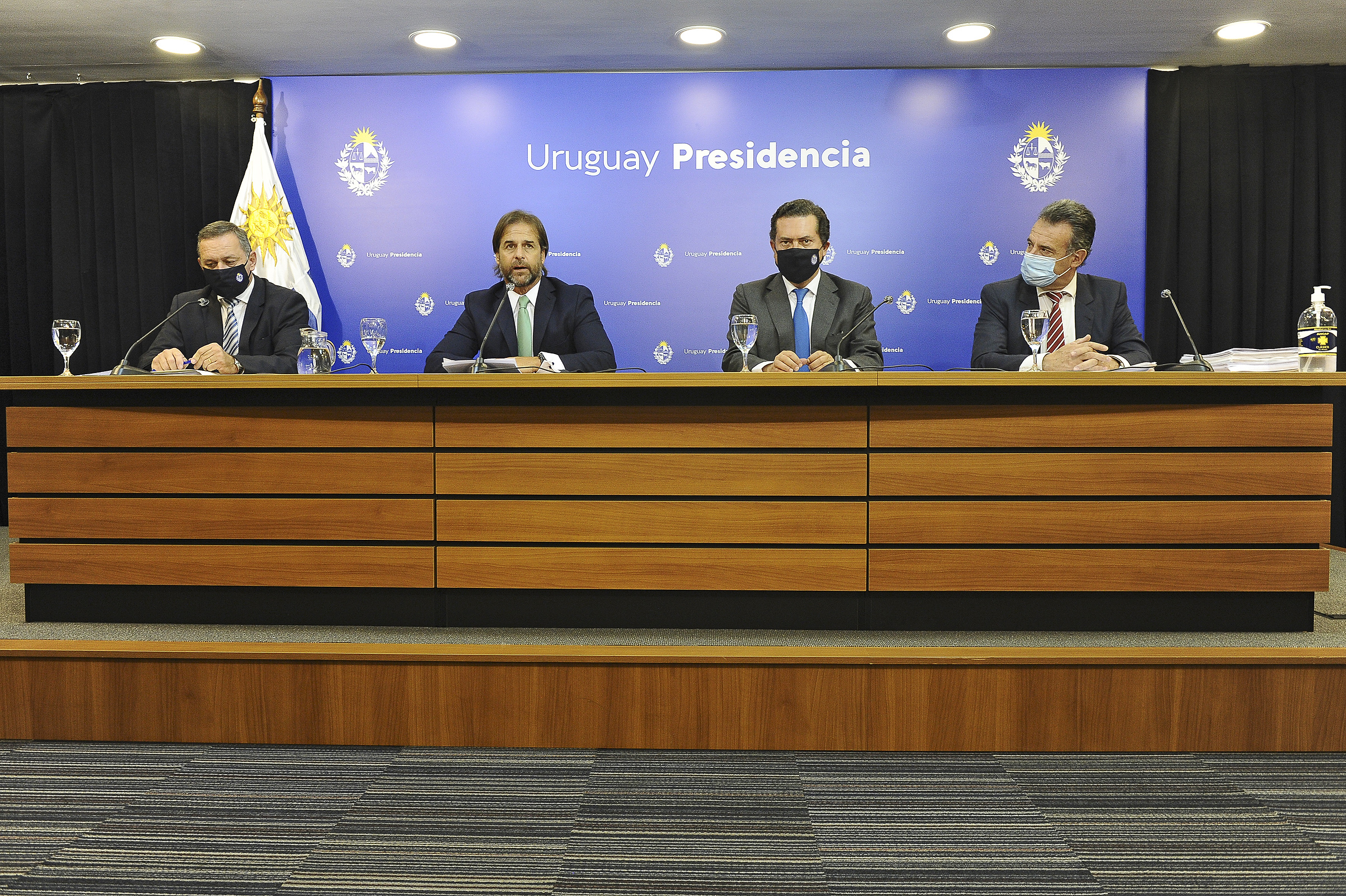 Presidente de la República, Luis Lacalle Pou, encabezó conferencia de prensa en Torre Ejecutiva