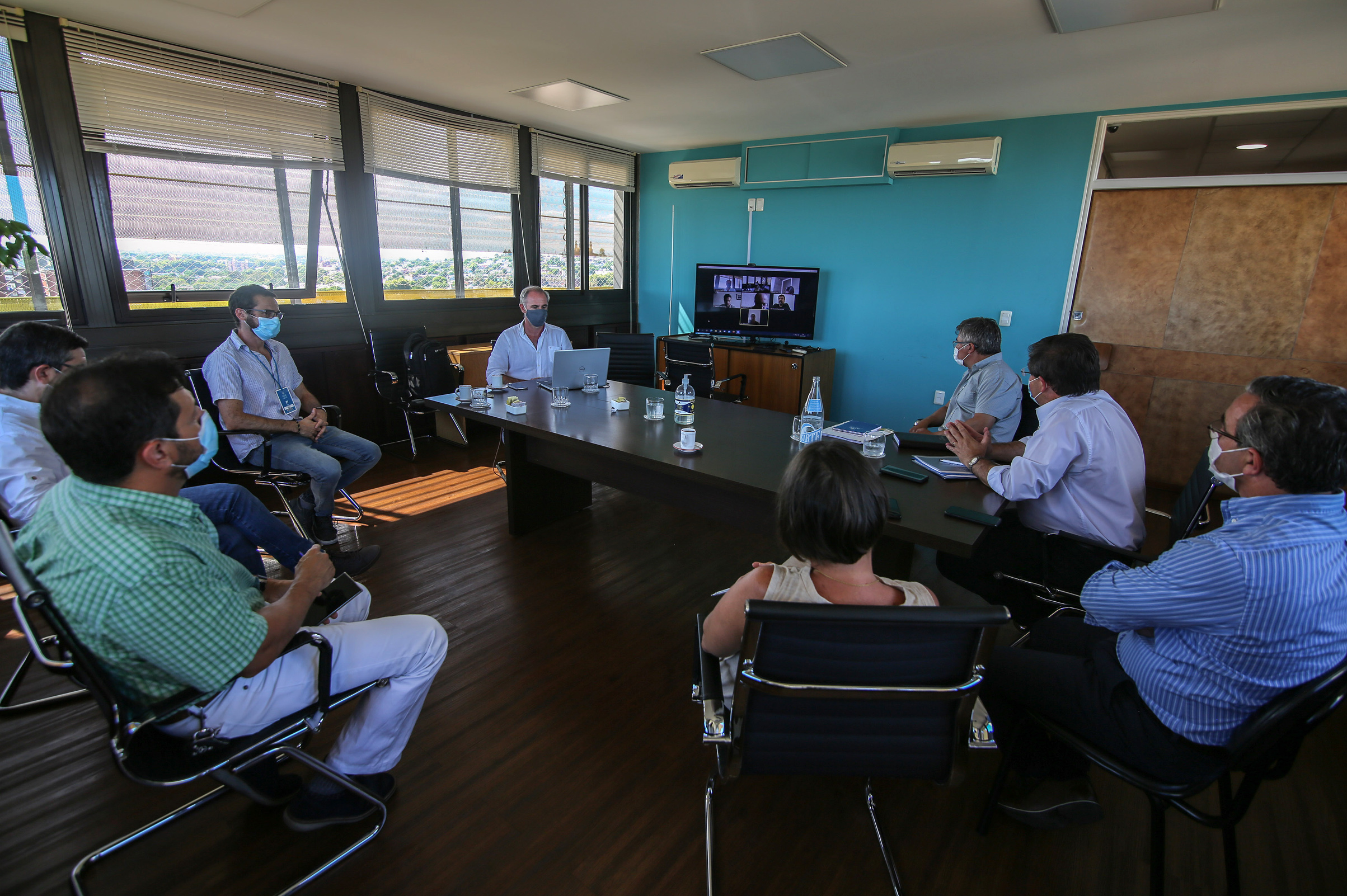 Reunión de autoridades de ASSE, Sindicato Médico del Uruguay, Sociedad Uruguaya Medicina Intensiva, Federación Médica del Interior y Facultad Medicina