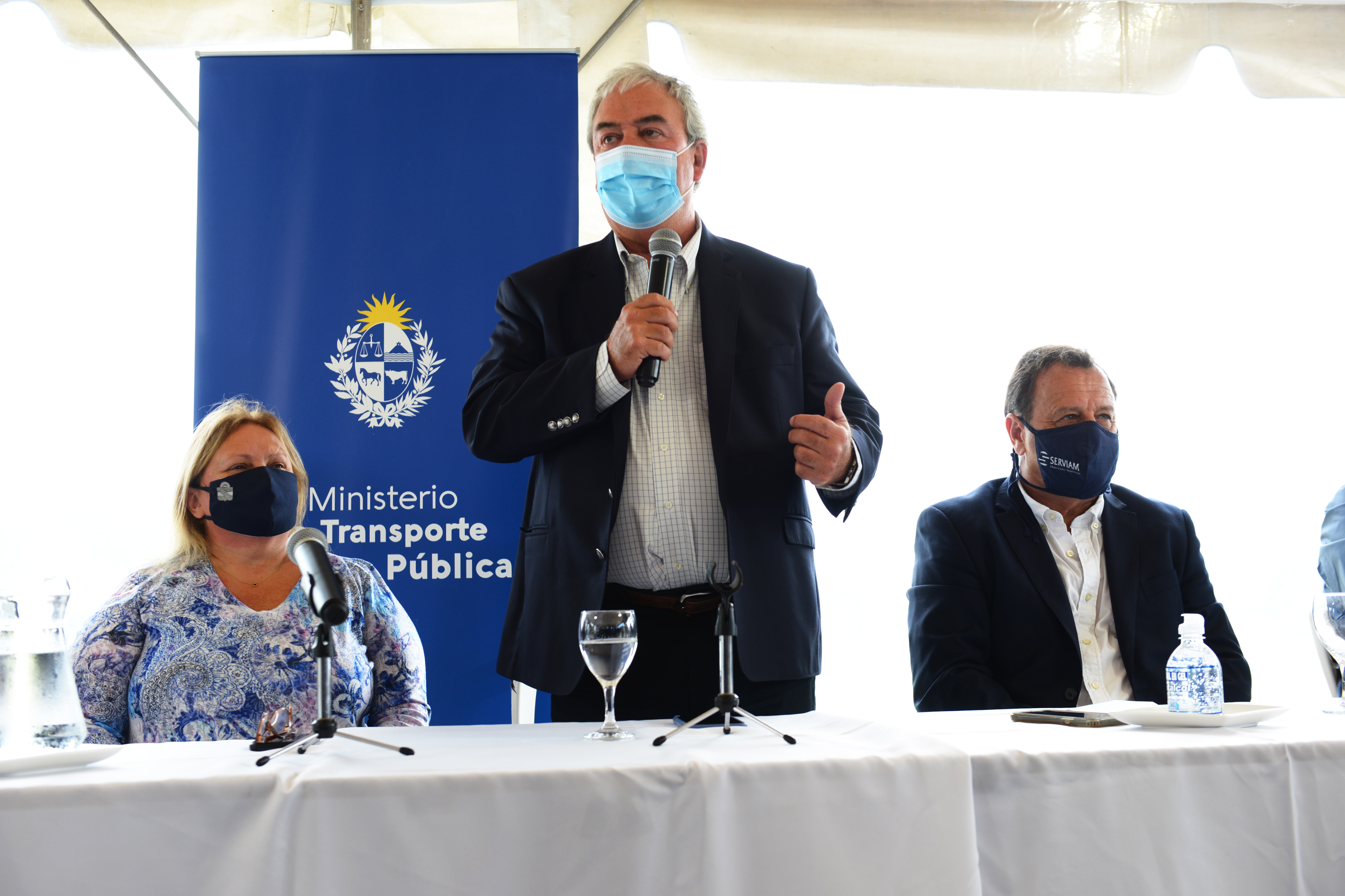 Ministro de transporte, Luis Alberto Heber