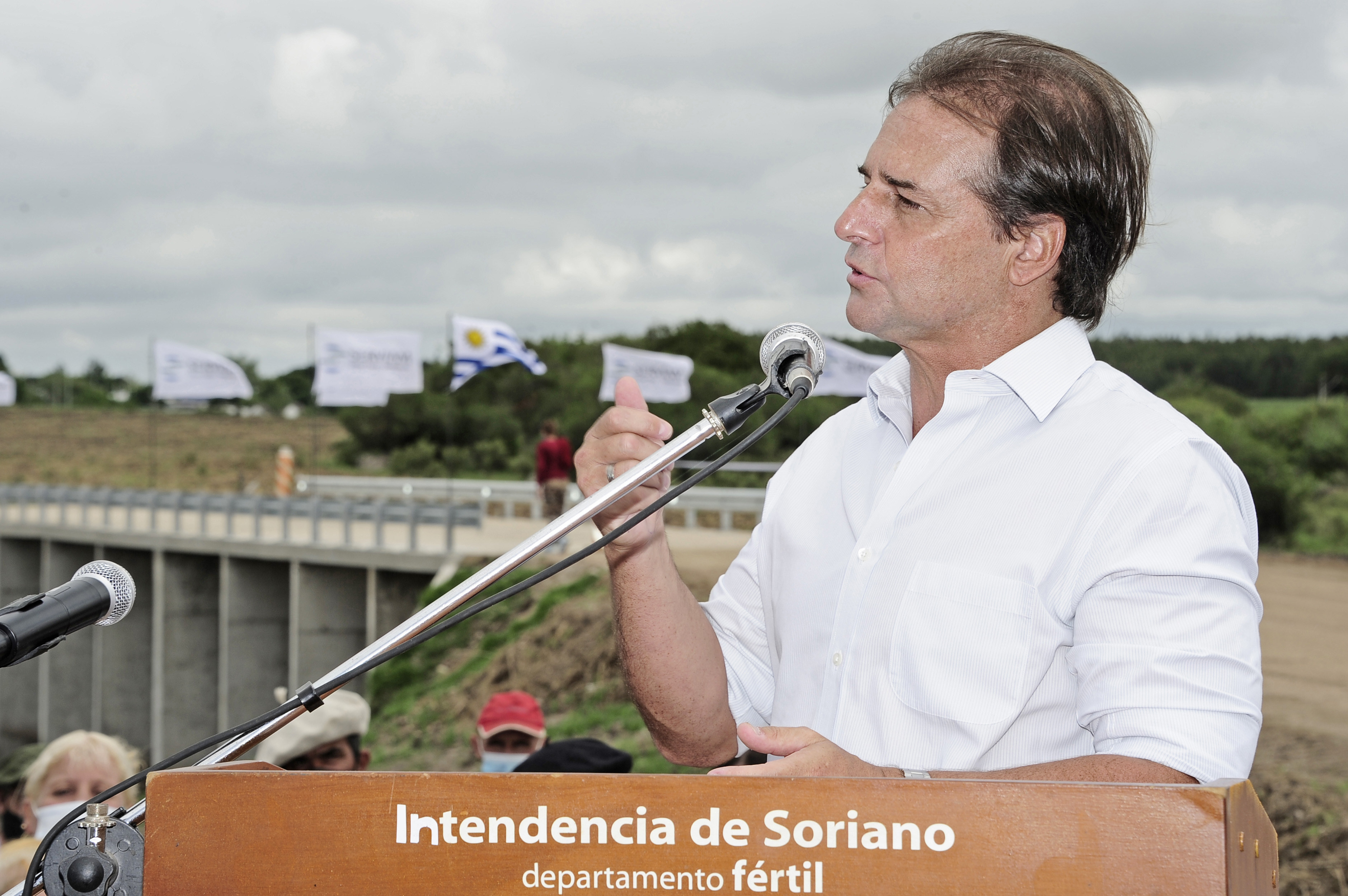 Presidente Lacalle Pou, en inauguración de puente entre Lares y Perseverano