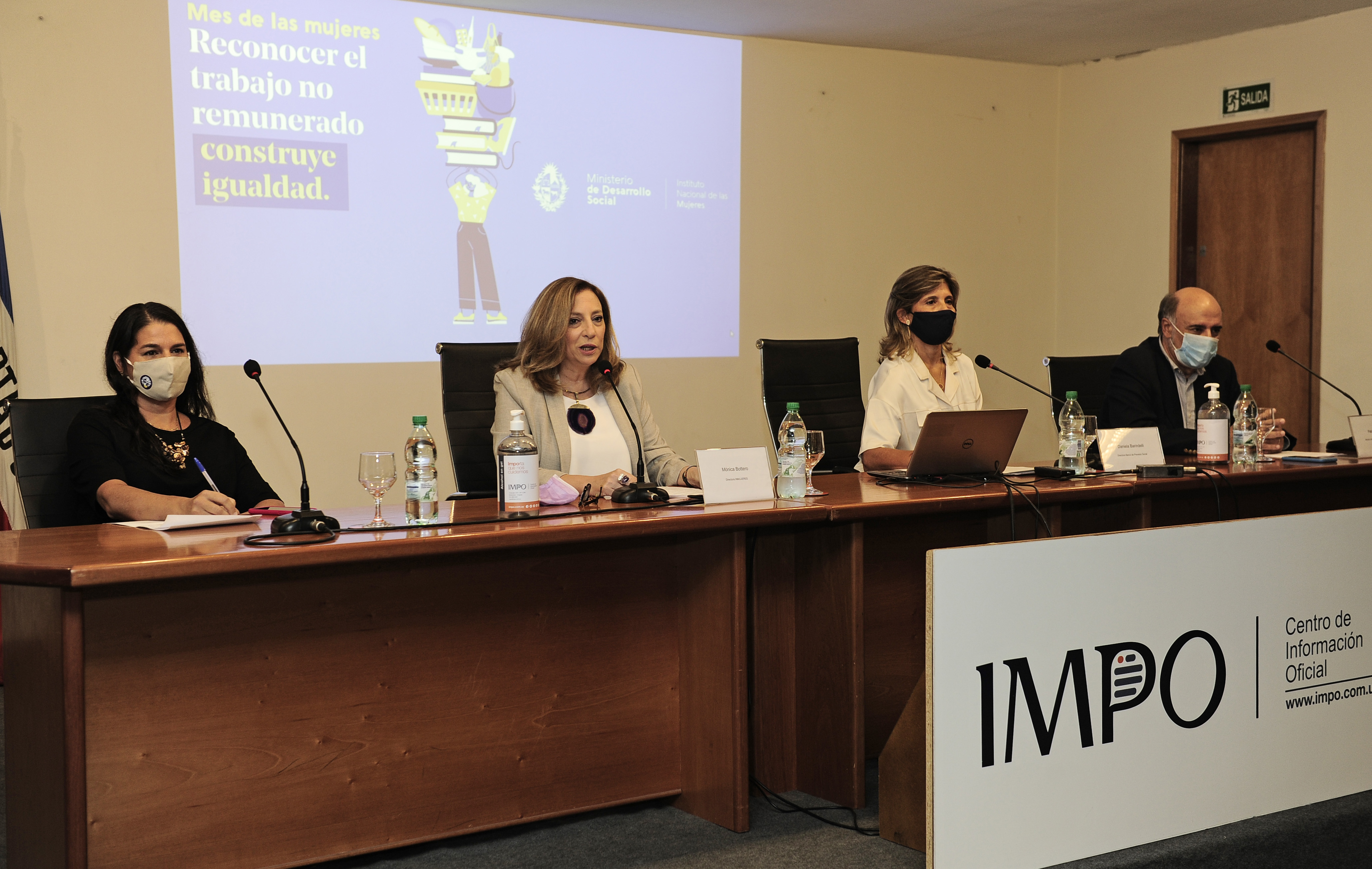 Acto de celebración del Día Internacional de las Mujeres, realizado en la sala Felisberto Hernández del IMPO