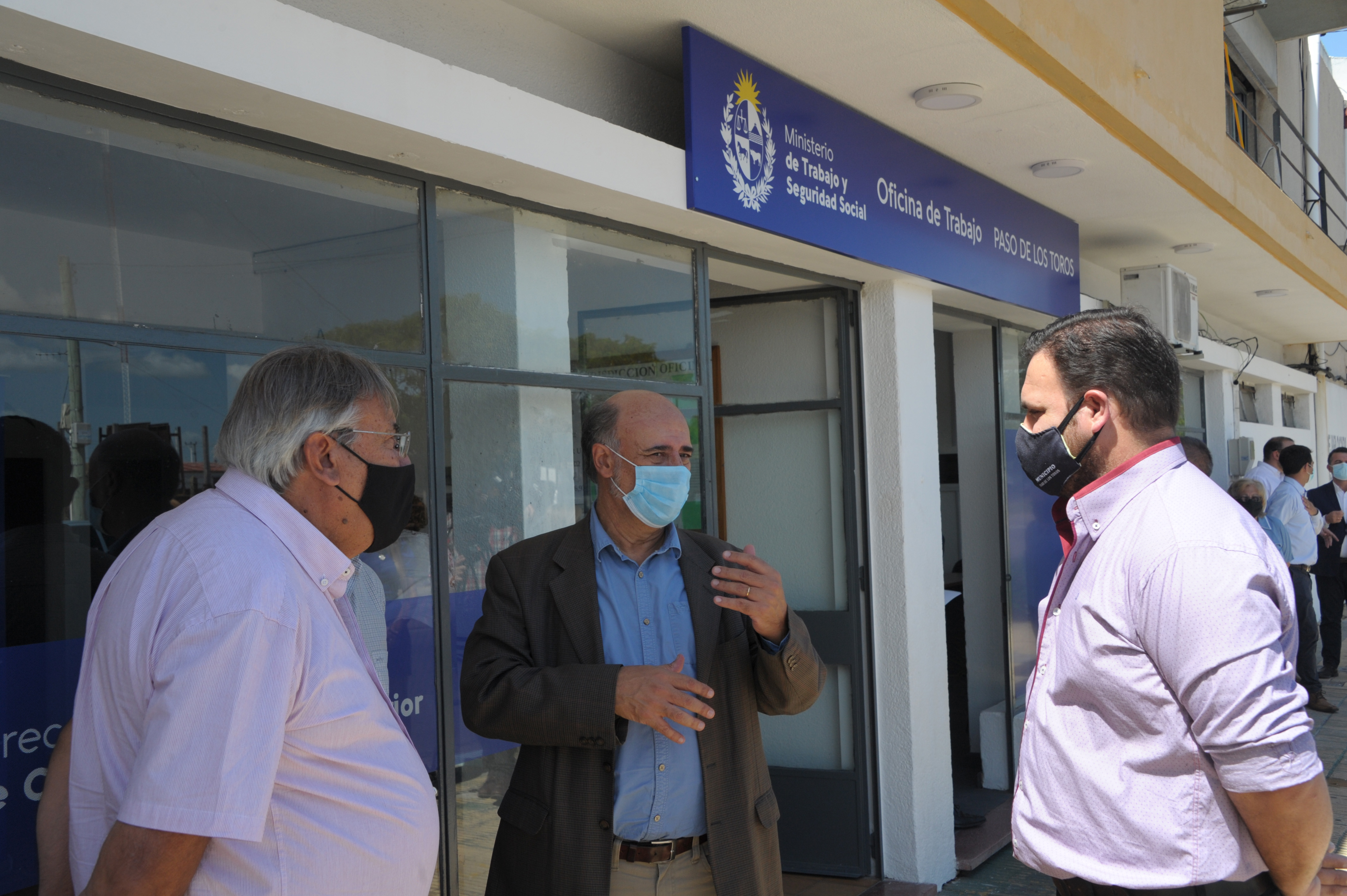 Ministro Pablo Mieres en inauguración de la nueva Oficina de Trabajo en Paso de los Toros