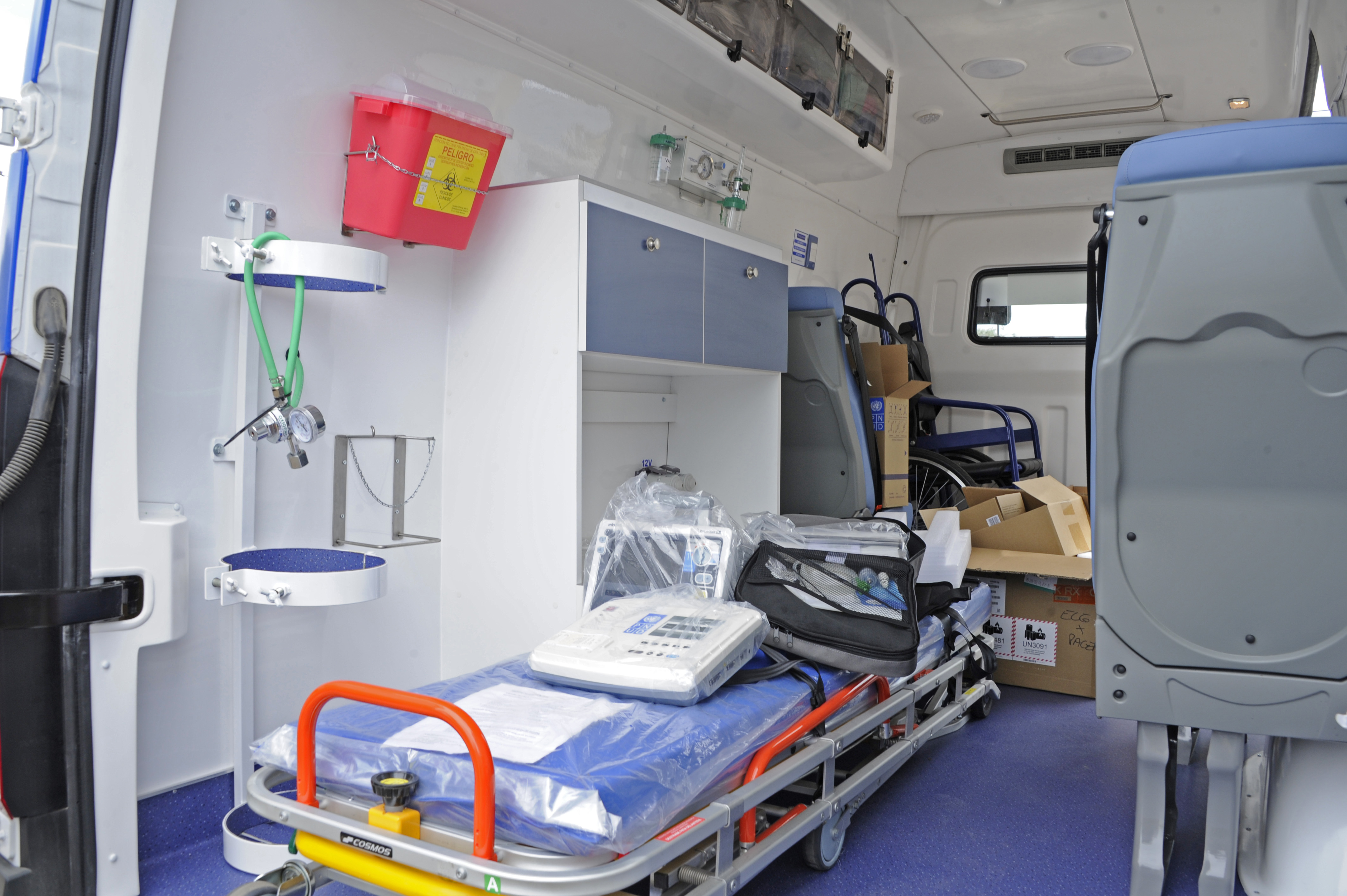 Acto de entrega de ambulancia