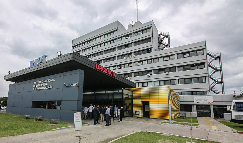 Fachada del Instituto de Ortopedia y Traumatología que comenzó a funcionar como centro COVID-19