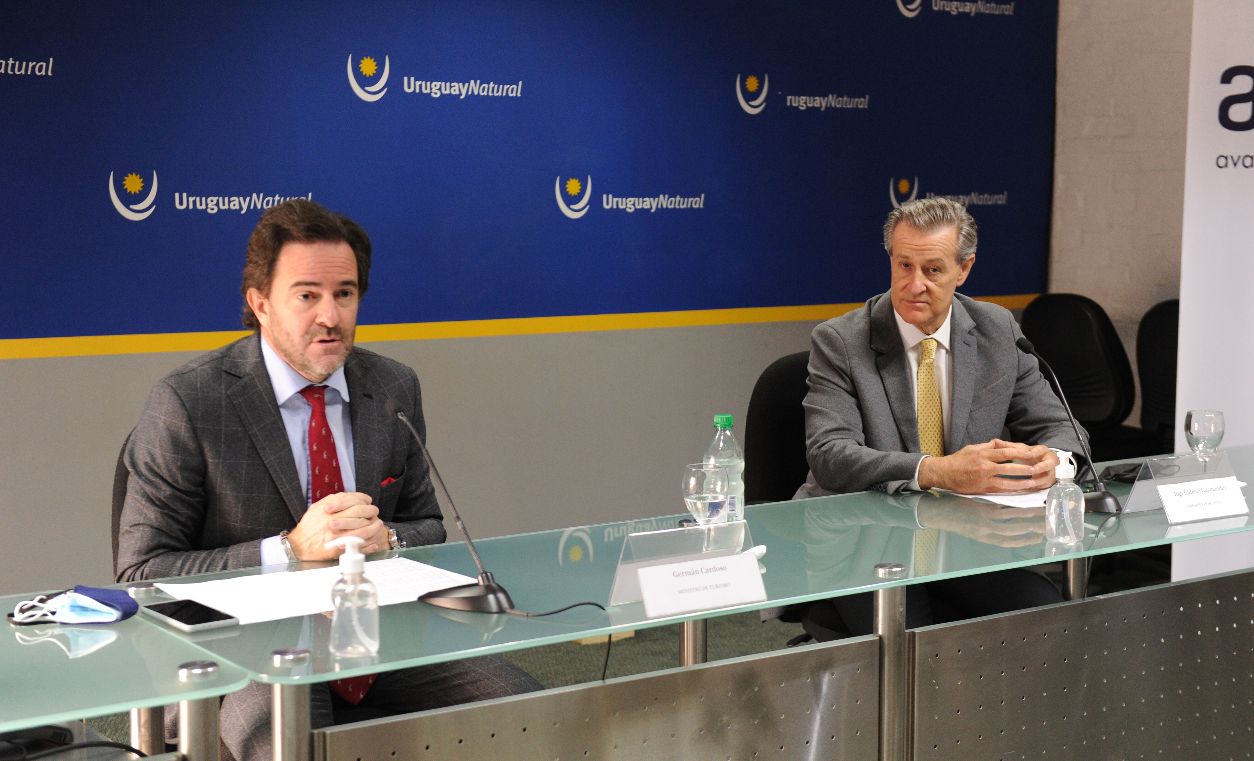 Firma de acuerdo entre Ministerio de Turismo y Antel