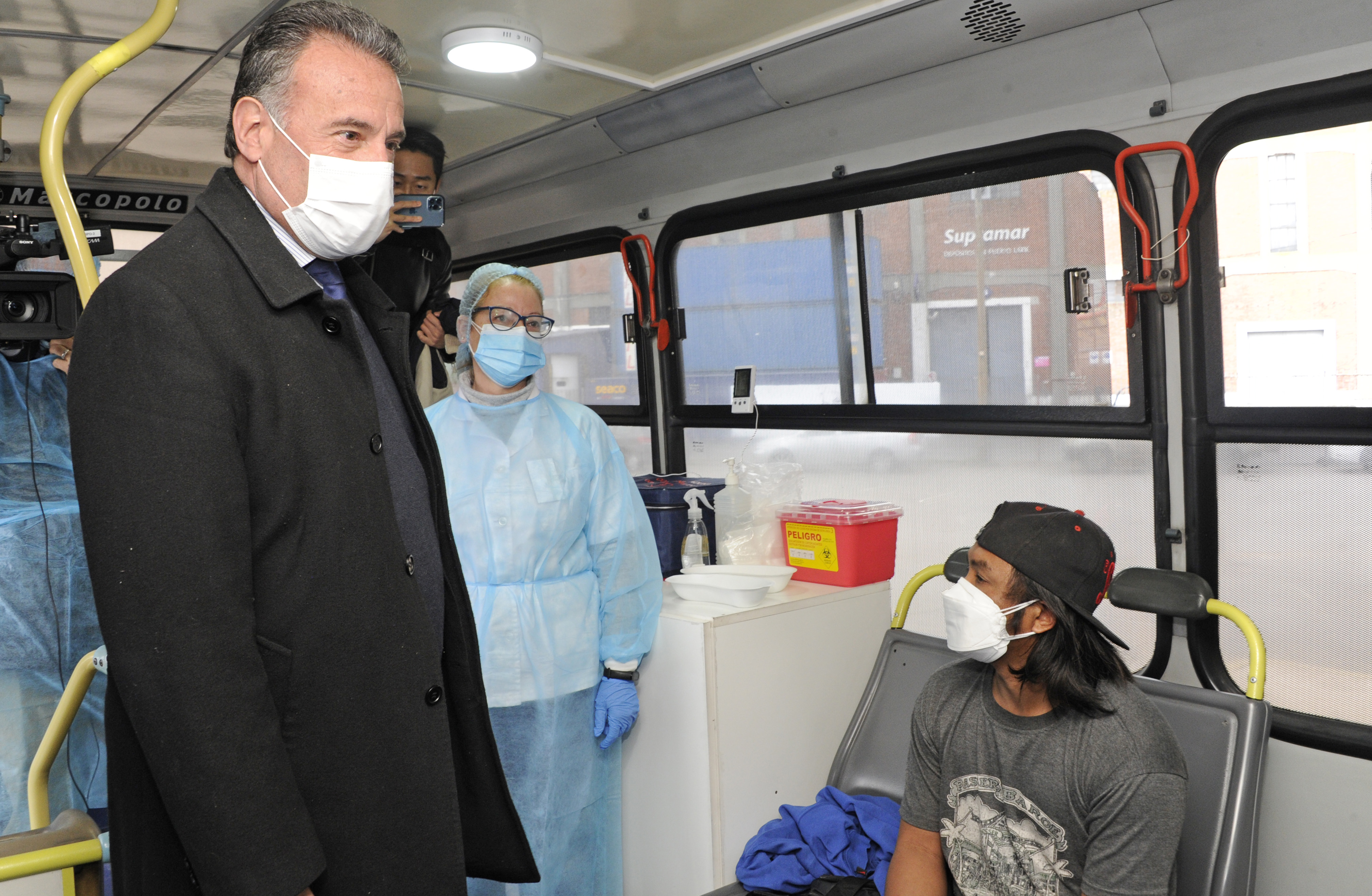 Tripulantes extranjeros fueron inoculados contra COVID-19 en el puerto de Montevideo