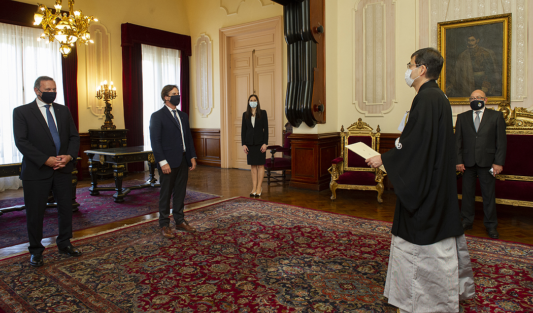 Presidente Lacalle Pou recibió cartas credenciales de representante diplomático de Japón