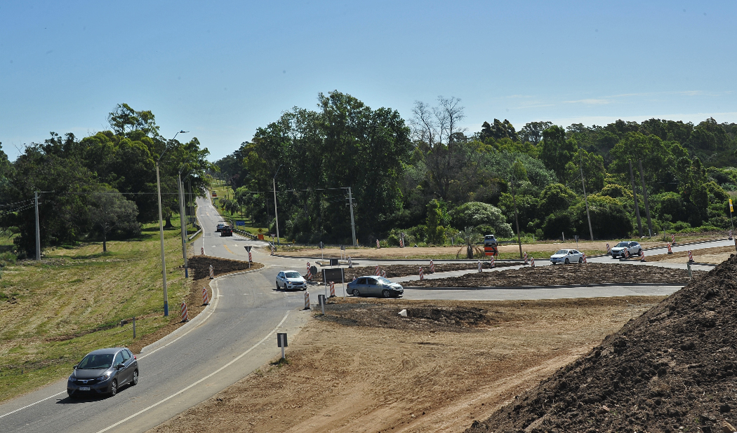Inauguración de intercambiador en ruta 99, ingreso a Solís