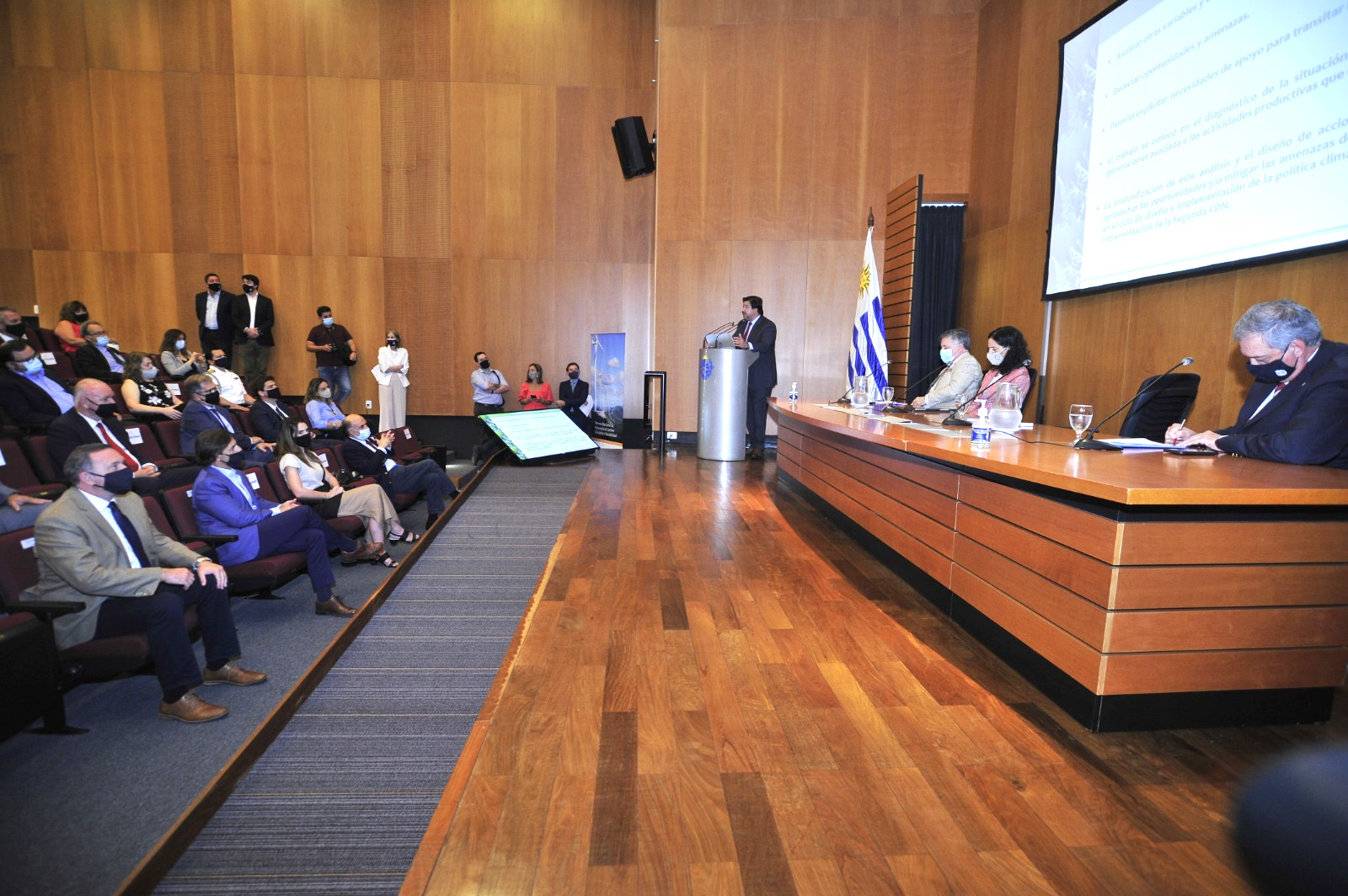 Lacalle Pou participó en presentación de Estrategia Climática de Largo Plazo en Uruguay