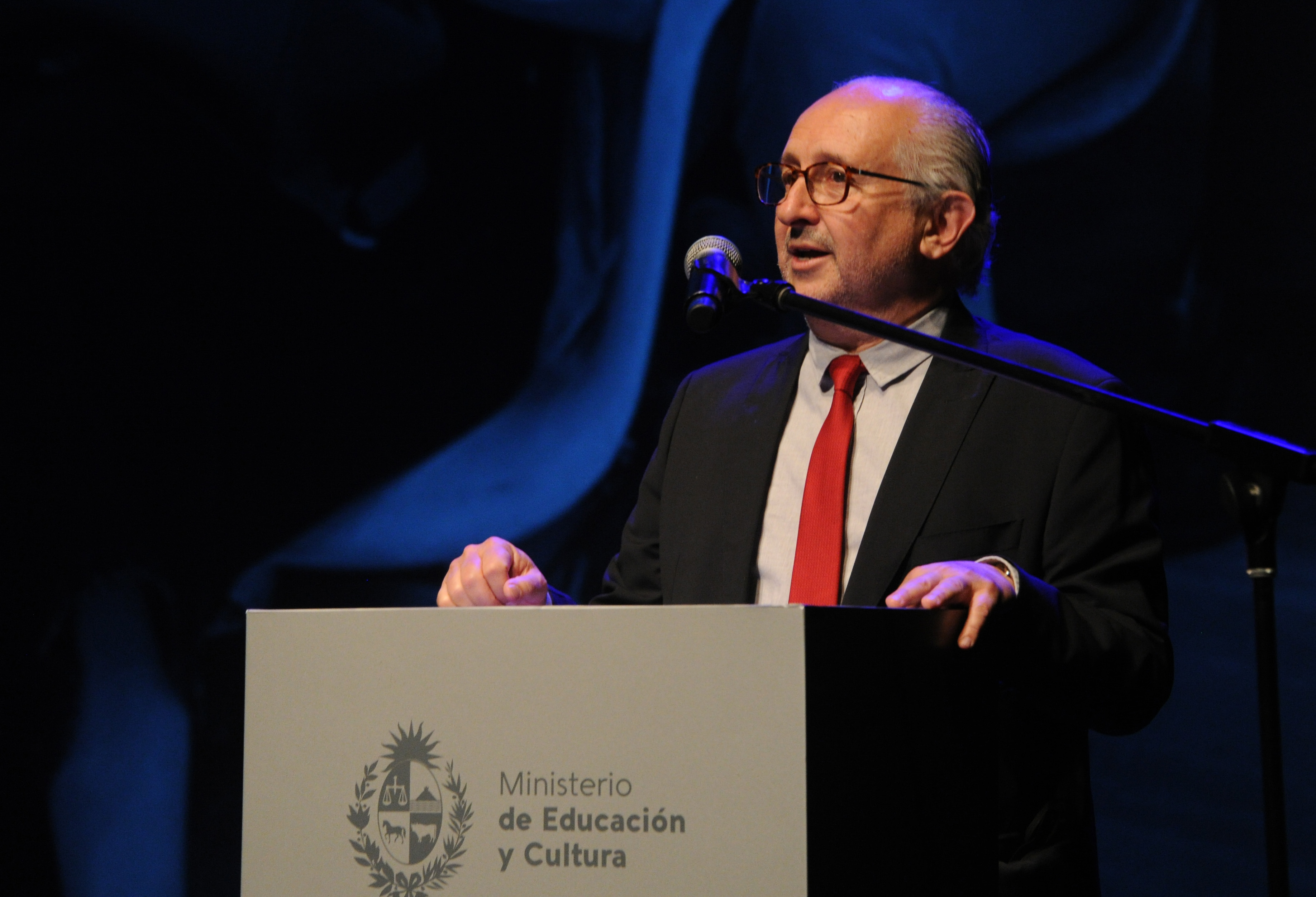 Ministerio de Educación y Cultura reconoció a funcionarios por tareas de servicio público y responsabilidad laboral