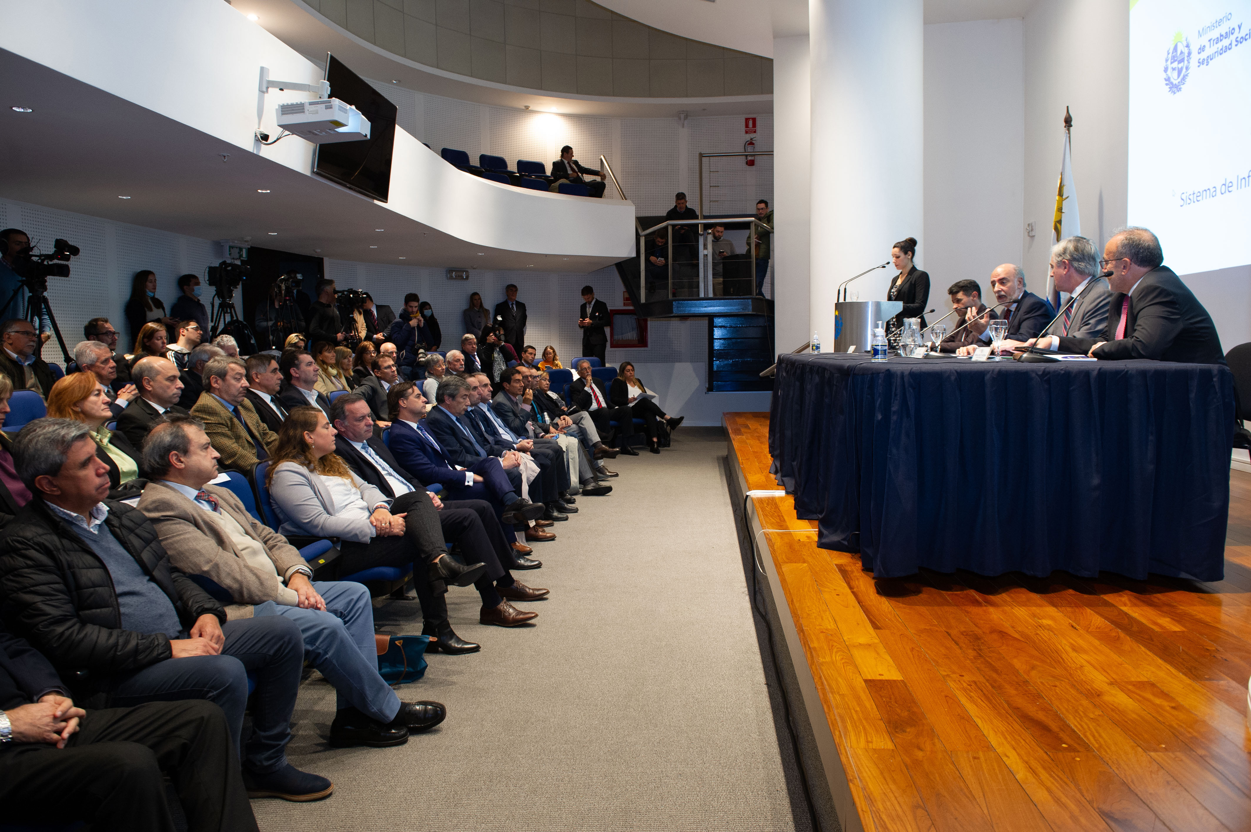 Luis Lacalle Pou asistió a firma de memorando entre MTSS y OIT