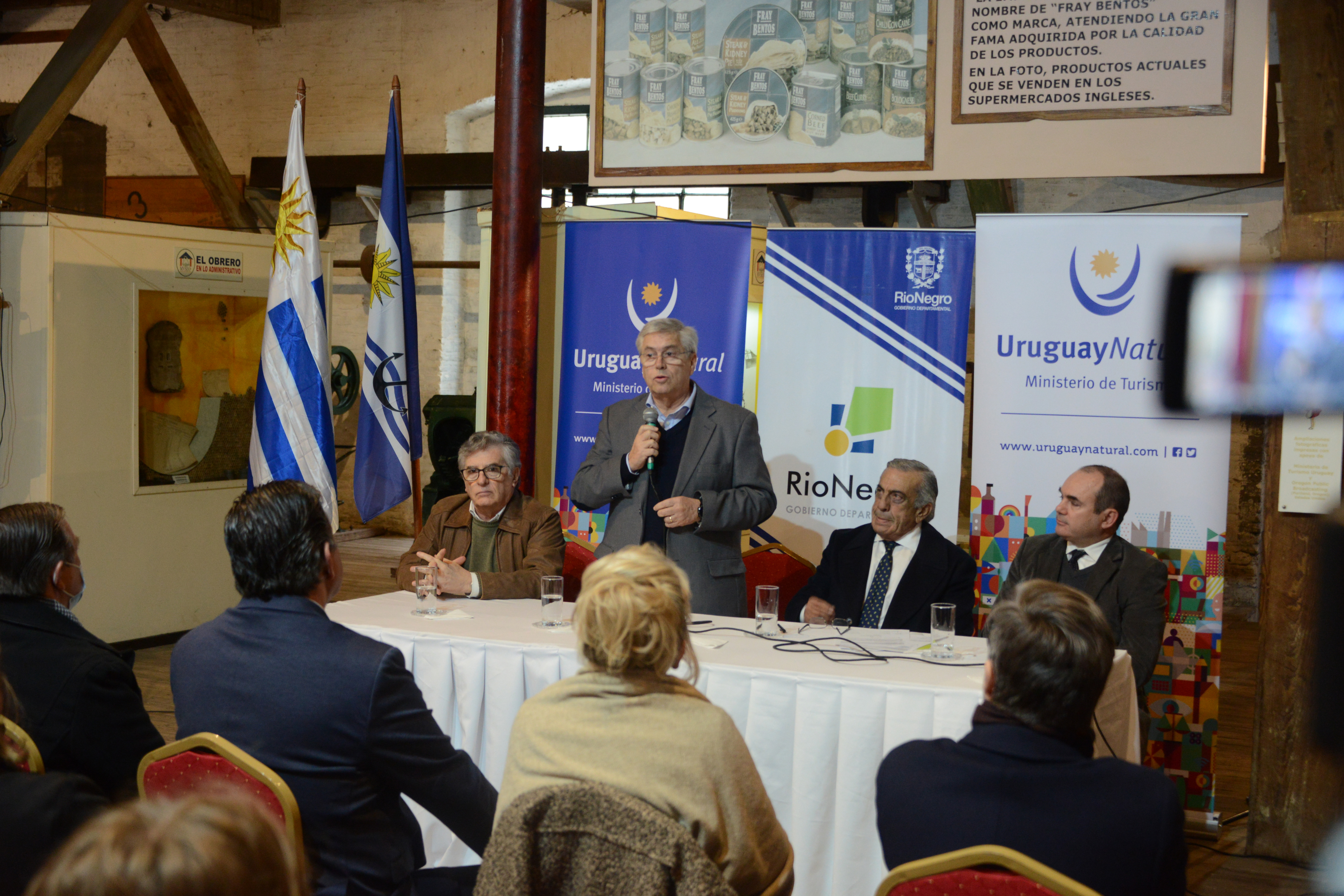 Gobierno promueve turismo patrimonial e histórico en el Paisaje Industrial Fray Bentos