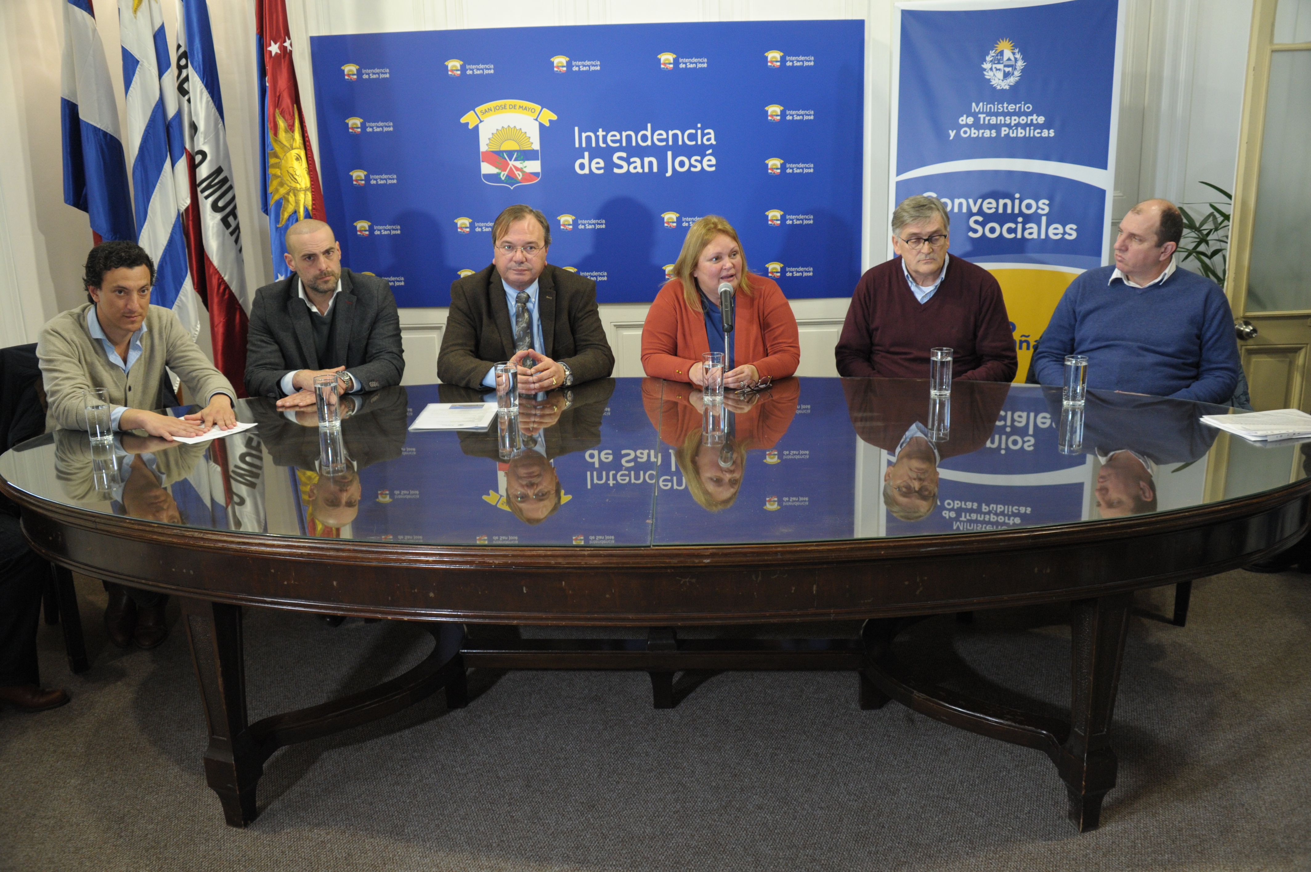 Falero firmó convenios sociales en San José por 9 millones de pesos