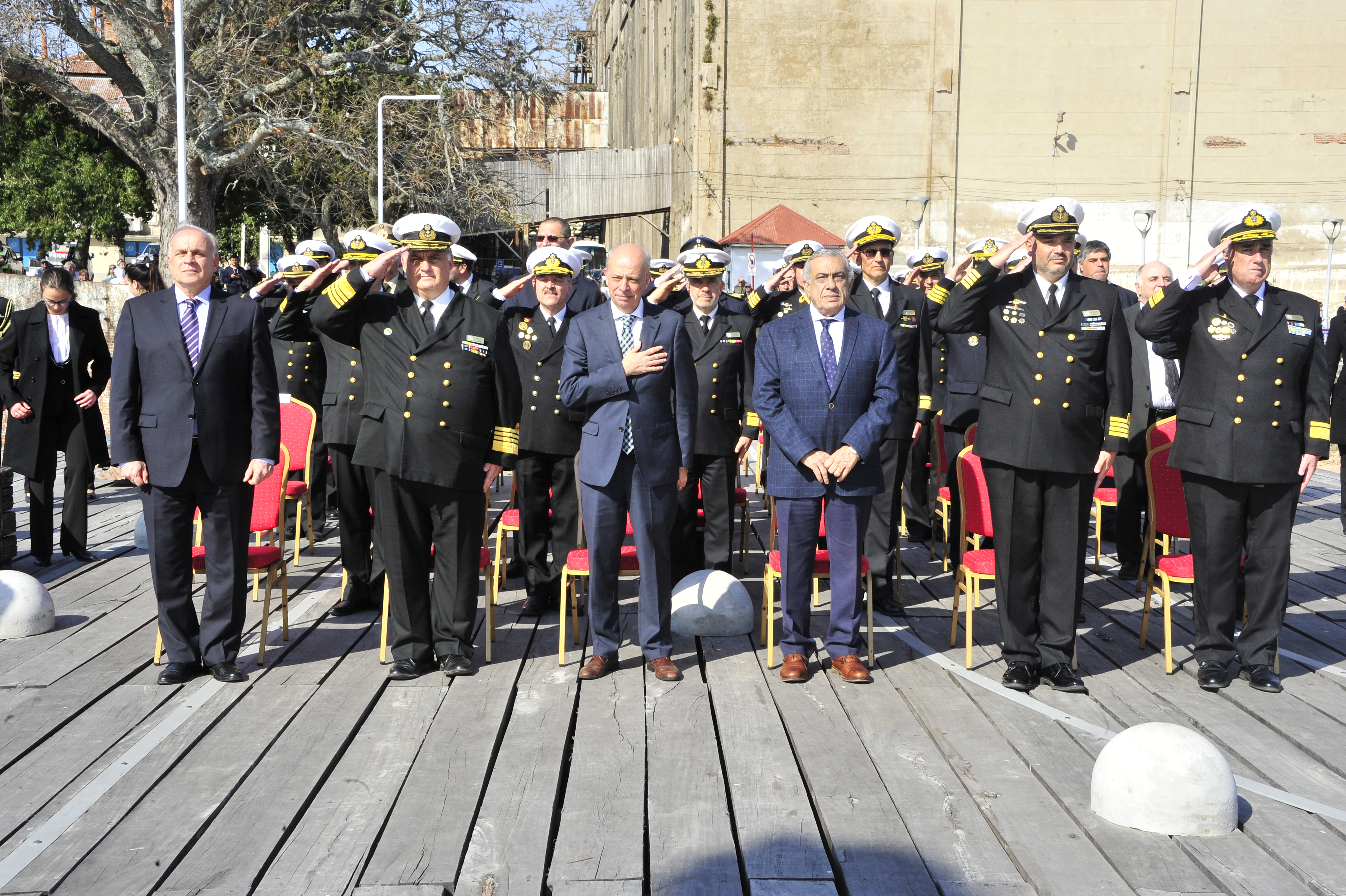 Ministerio de Defensa celebró por primera vez en el interior el aniversario de la Flota de Mar