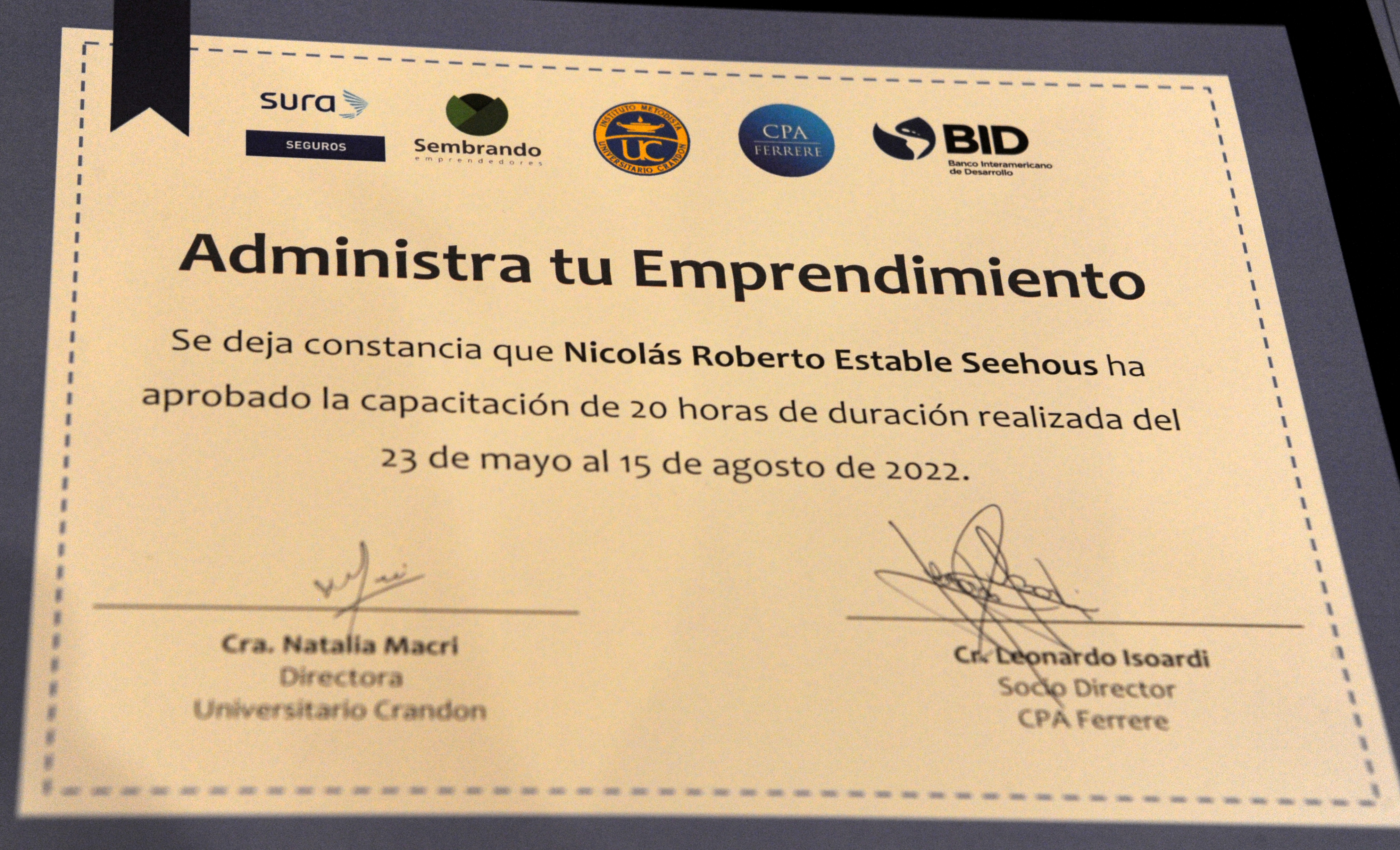 Entrega de diplomas del programa Sembrando Administración