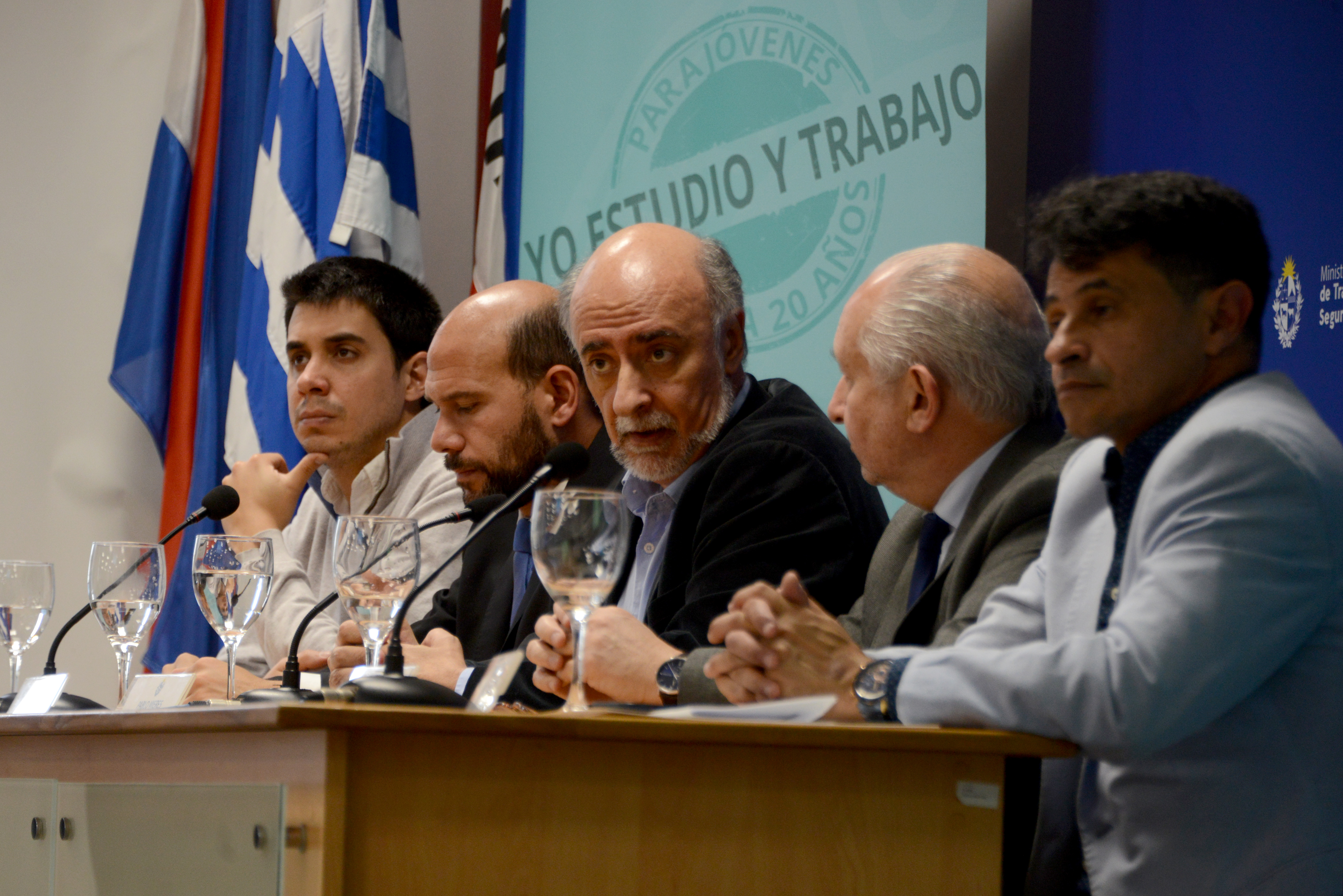 Imágenes de la presentación de Yo Estudio y Trabajo