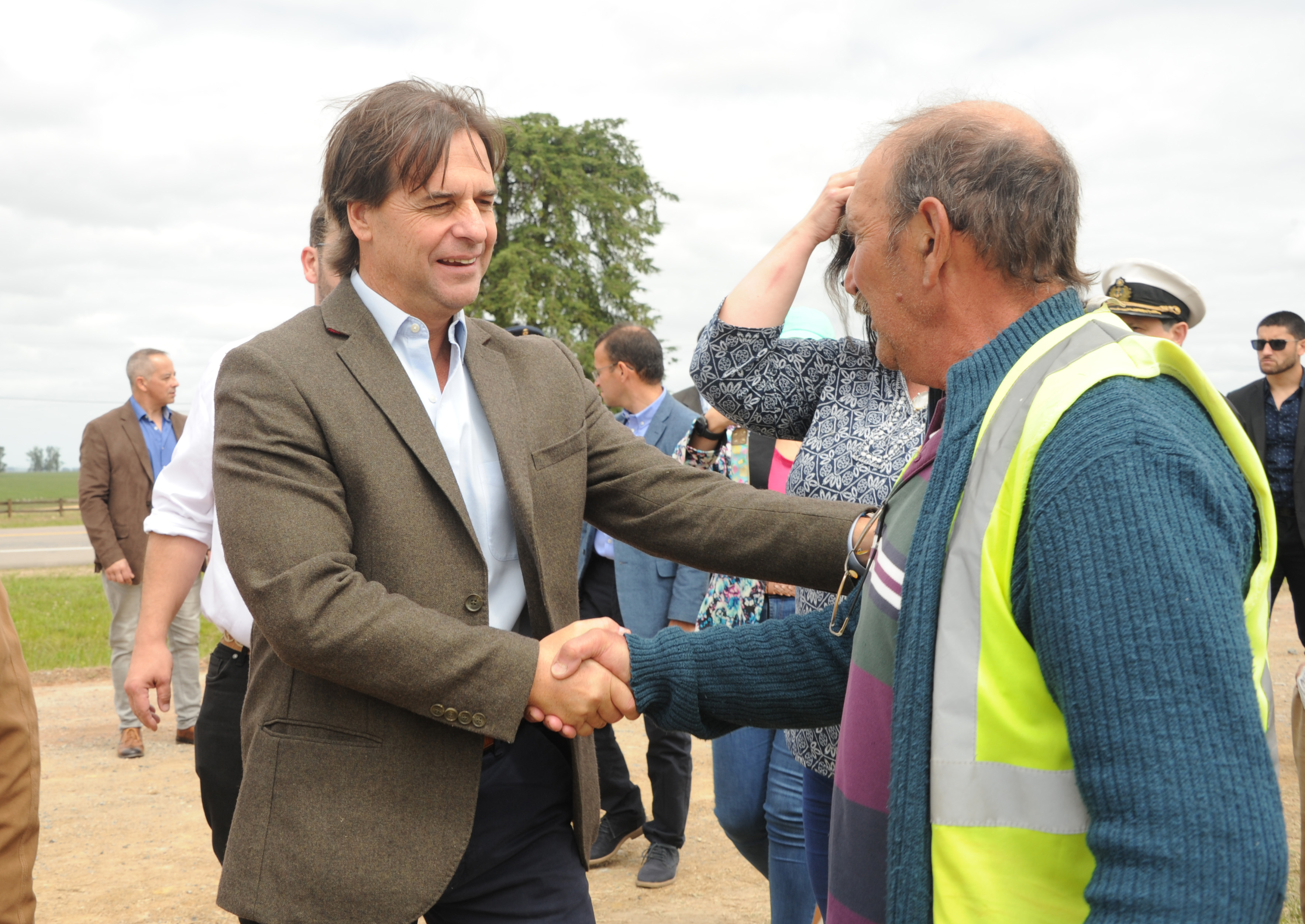 Presidente Lacalle Pou asistió a la inauguración de la zafra de miel 2022-2023