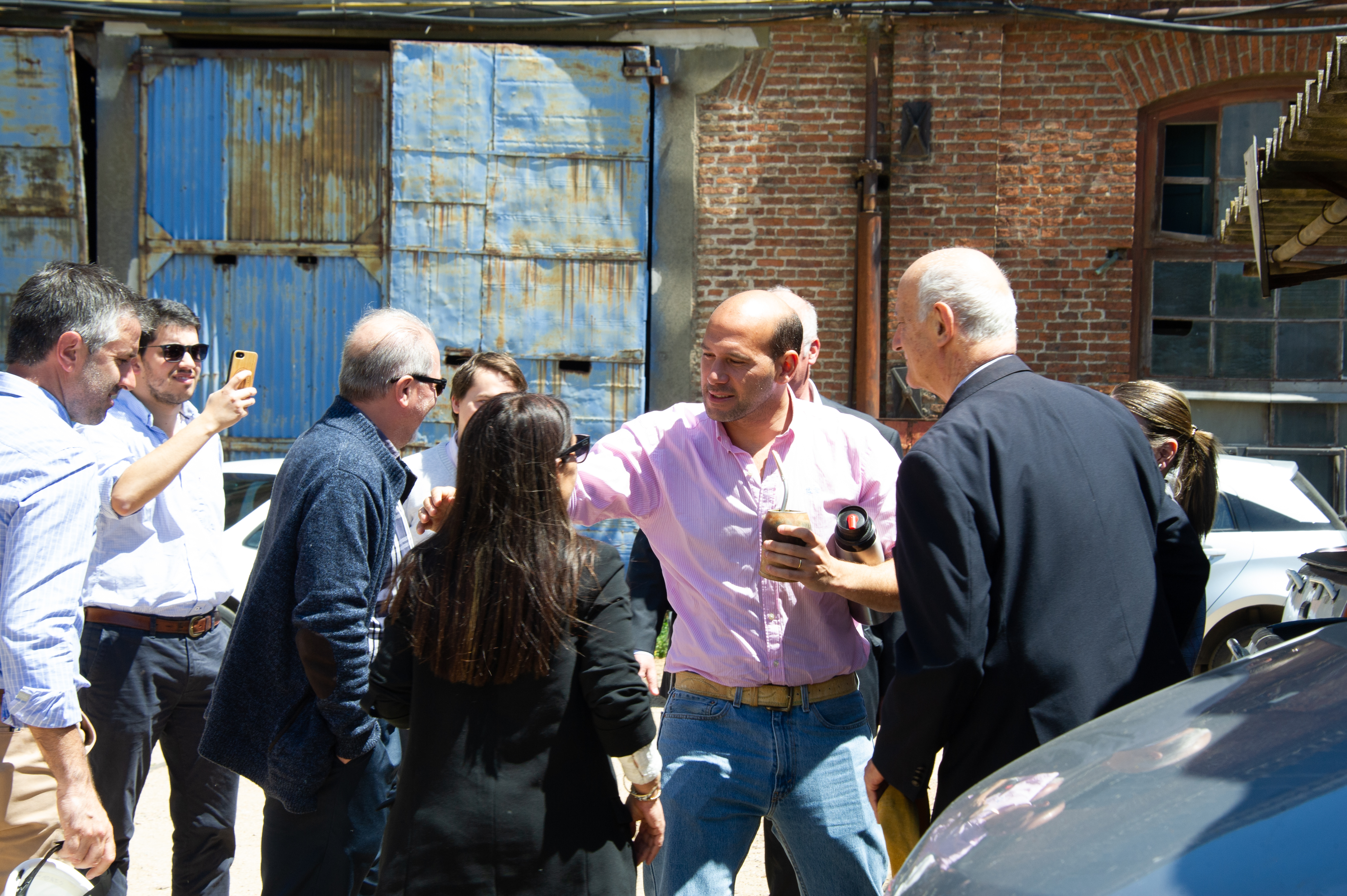 Recorrida del ministro de Desarrollo Social por obras en predio de AFE en Peñarol