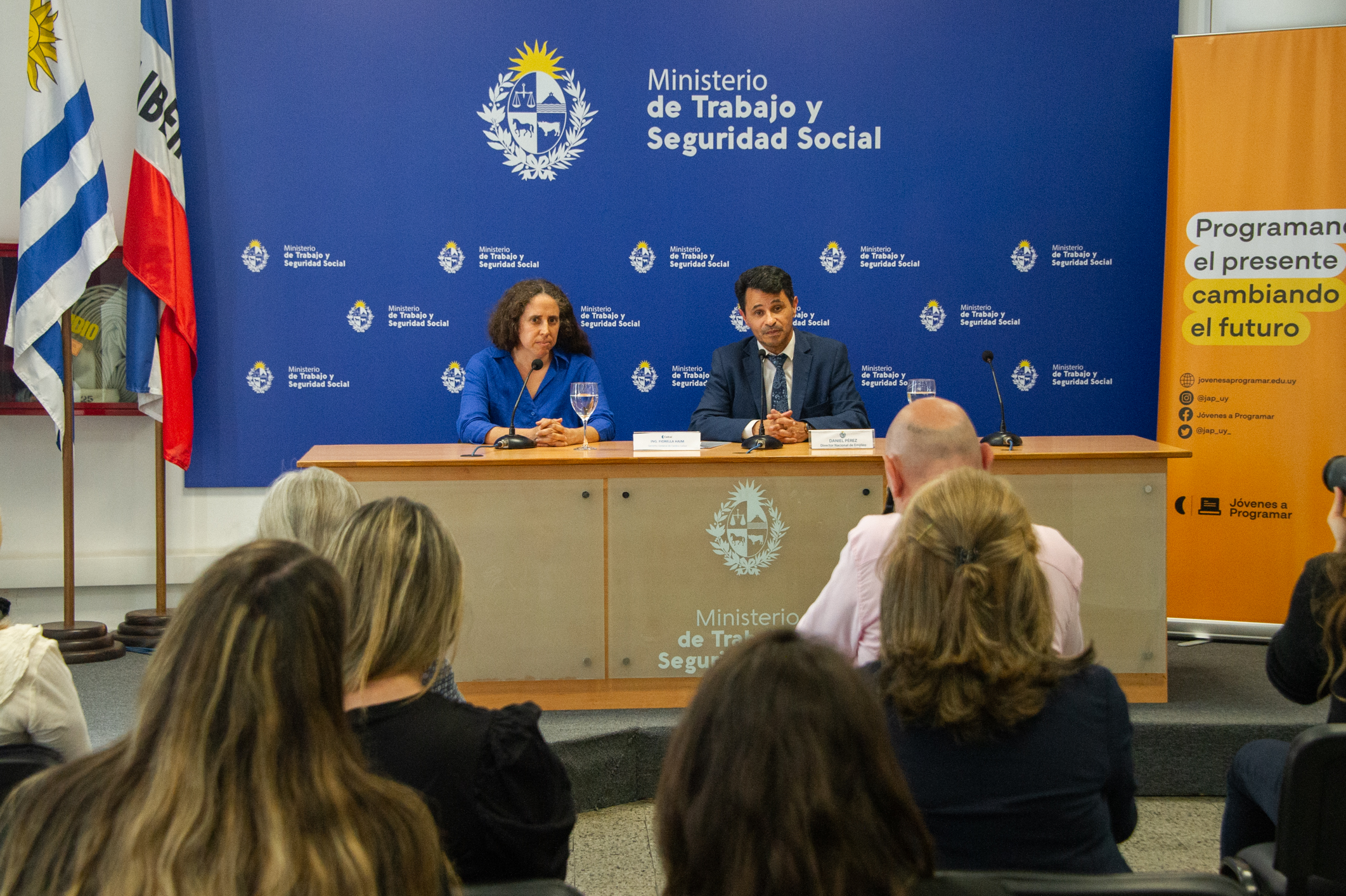 Unas 200 mujeres del interior accederán a estudios y empleo en tecnologías de la información