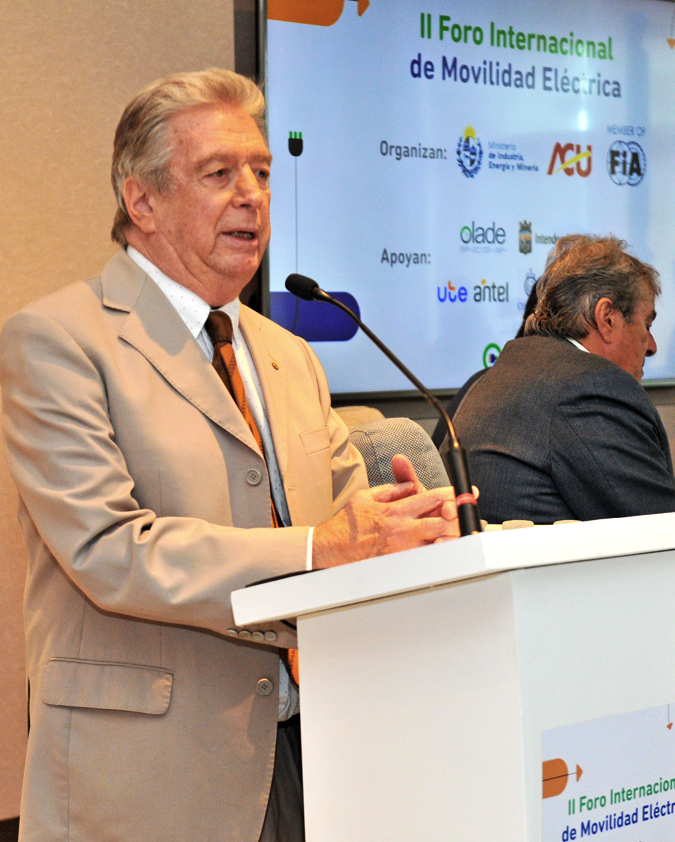 Imágenes del II Foro Internacional de Movilidad Eléctrica