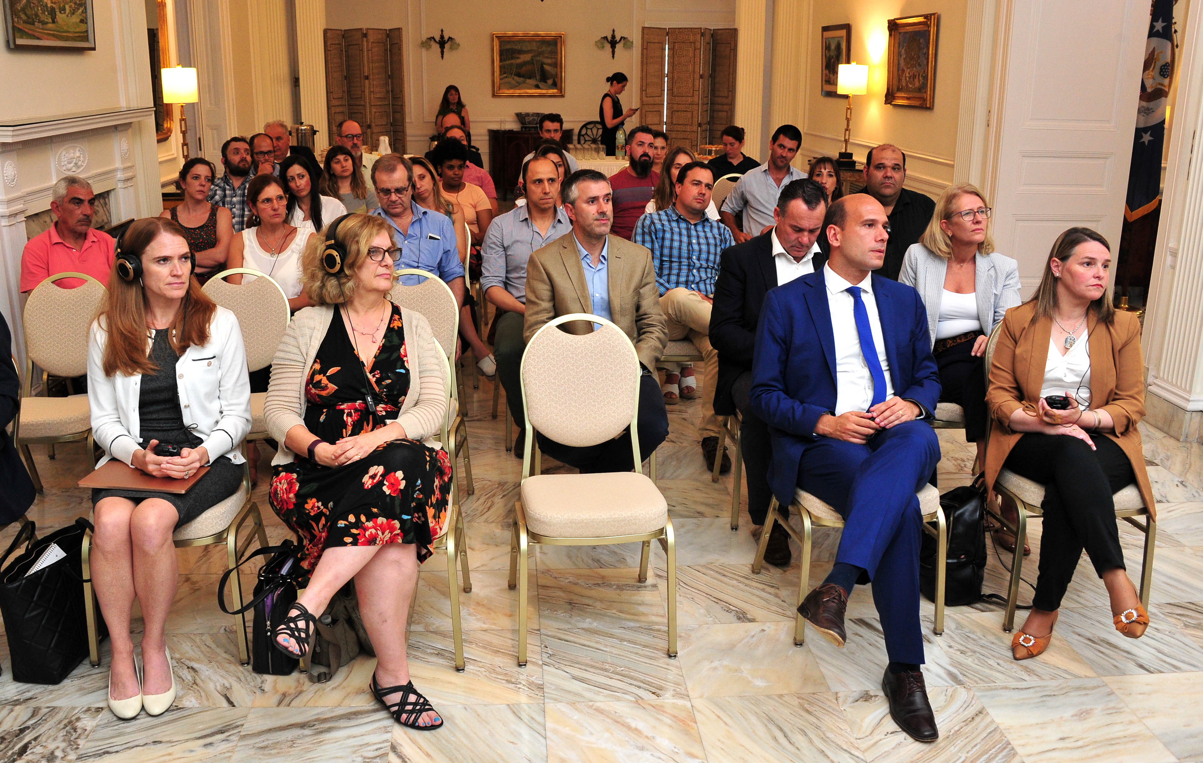 Imágenes de reunión entre autoridades de Embajada de EEUU y el Mides