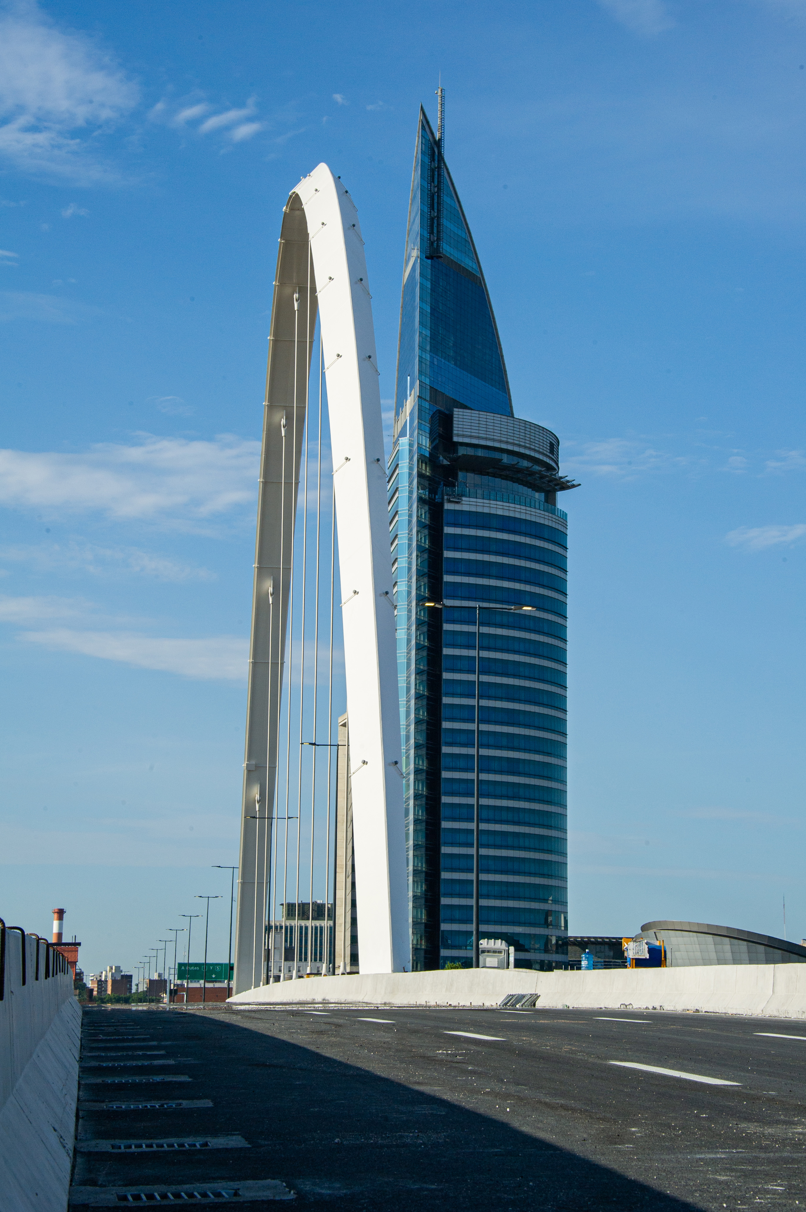 Nuevo viaducto en rambla portuaria