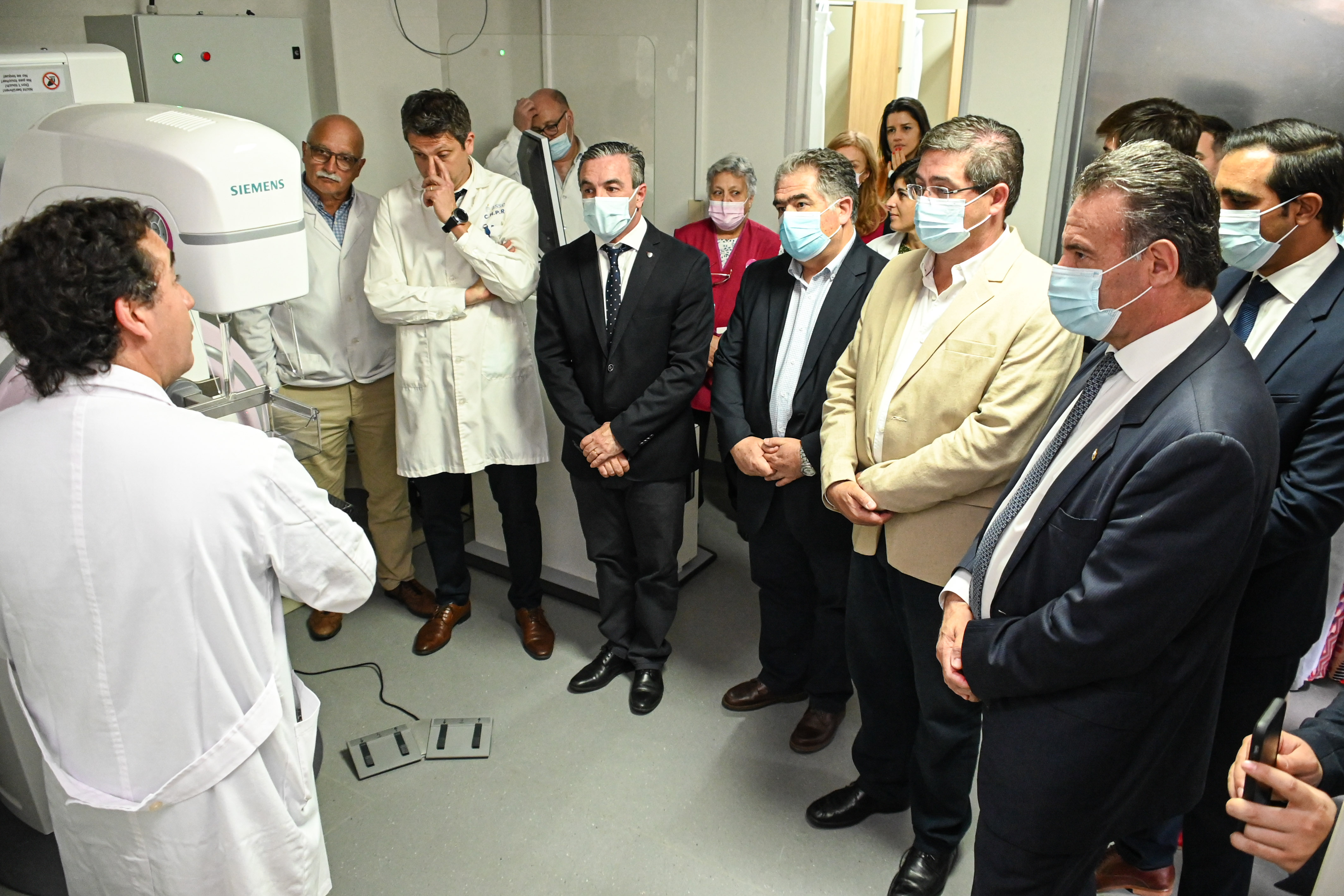 ASSE inauguró un mamógrafo digital en el Departamento de Imagenología del Centro Hospitalario Pereira Rossell