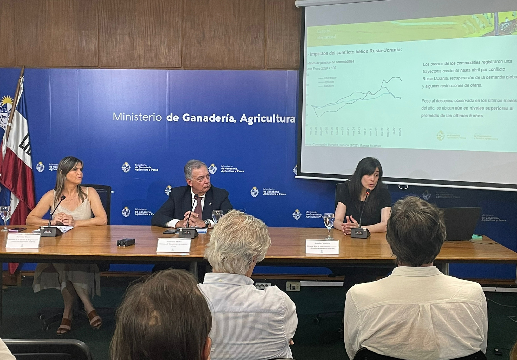 Fernando Mattos, encabezó la presentación de Anuario estadístico de la Oficina de Programación y Política Agropecuario