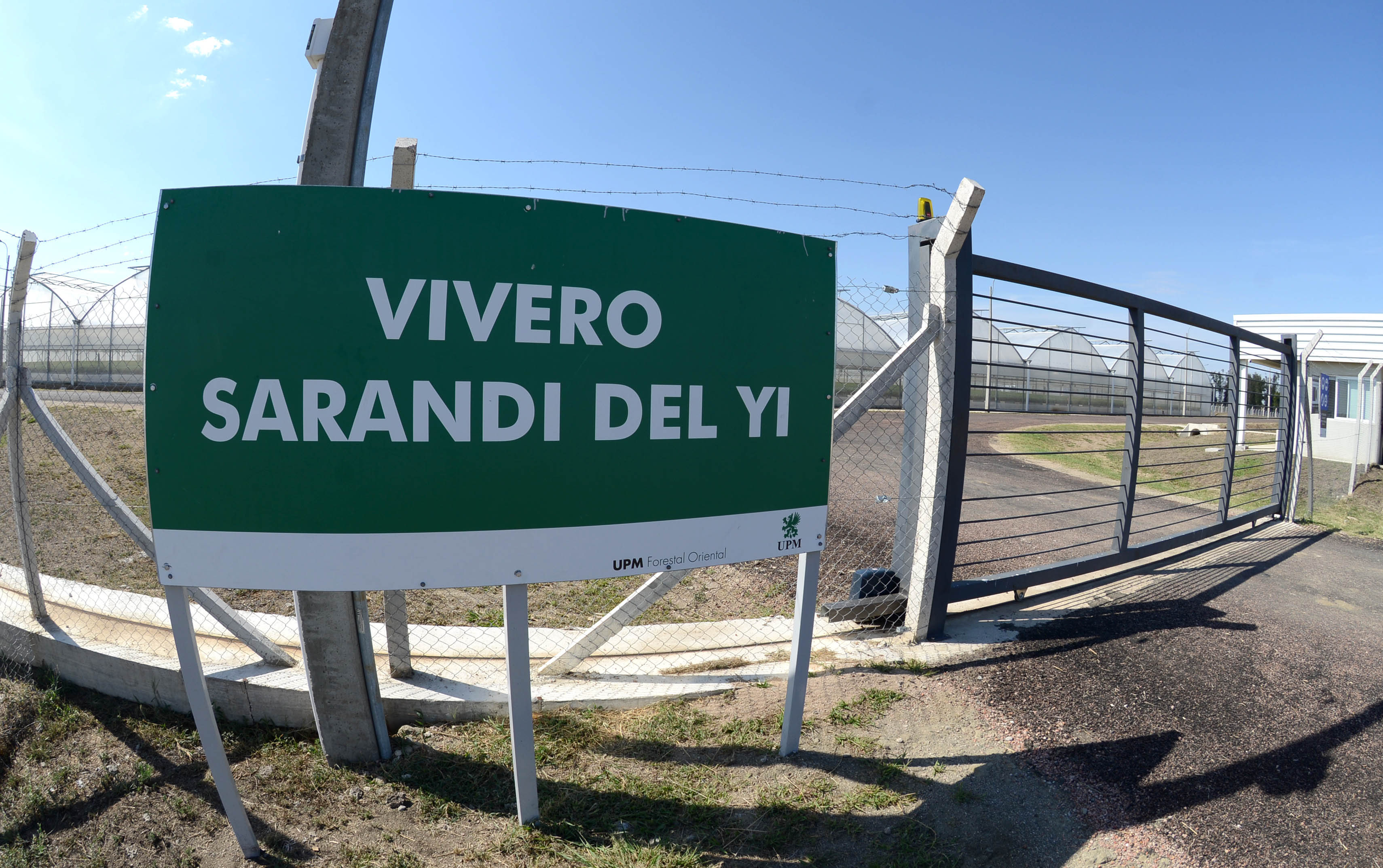 Imágenes del presidente Lacalle Pou en inauguración del Vivero UPM