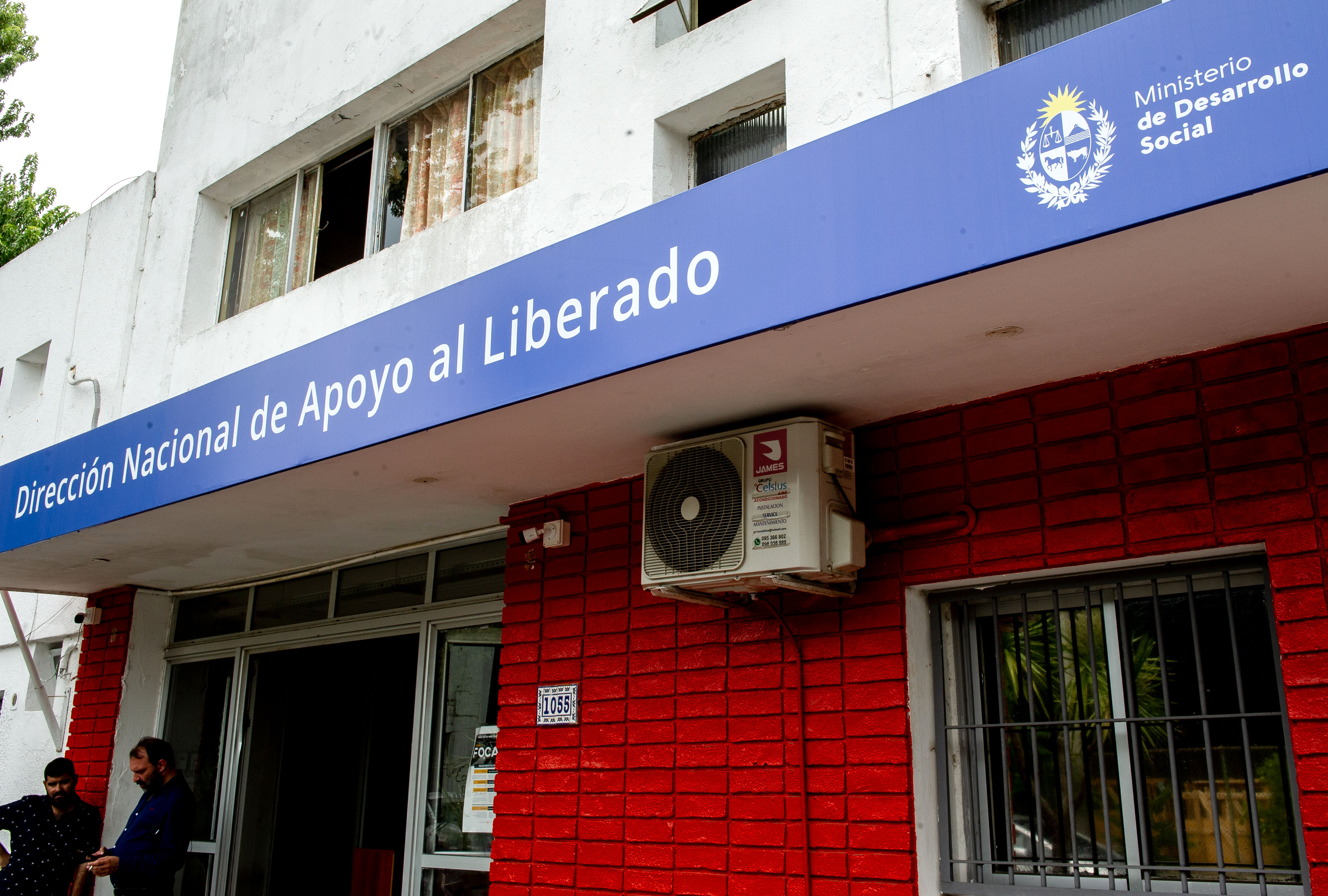 Imágenes del inicio de los cursos de Carpintería en talleres de Dinali