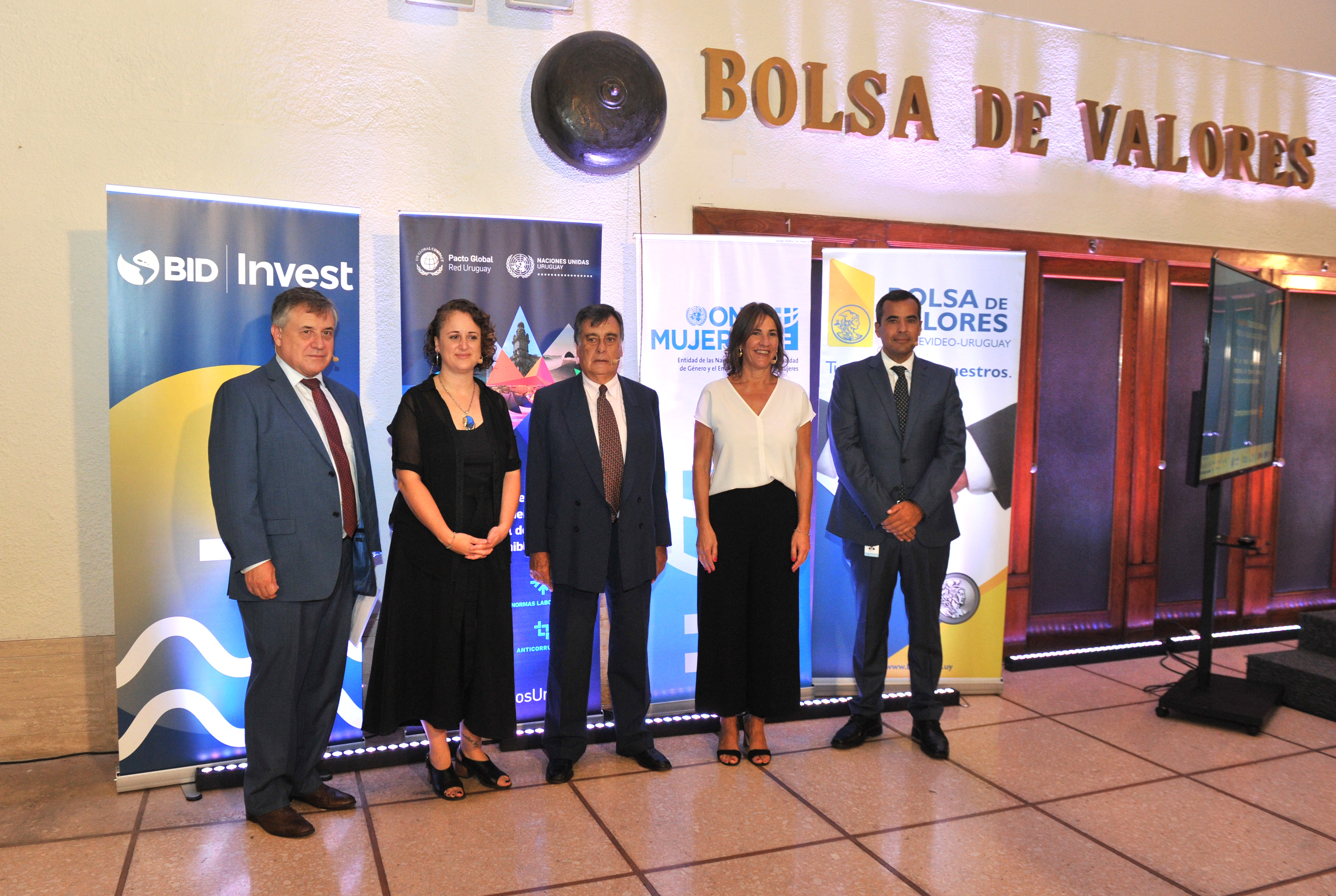 Paganini en actividad organizada por la Bolsa de Valores de Montevideo