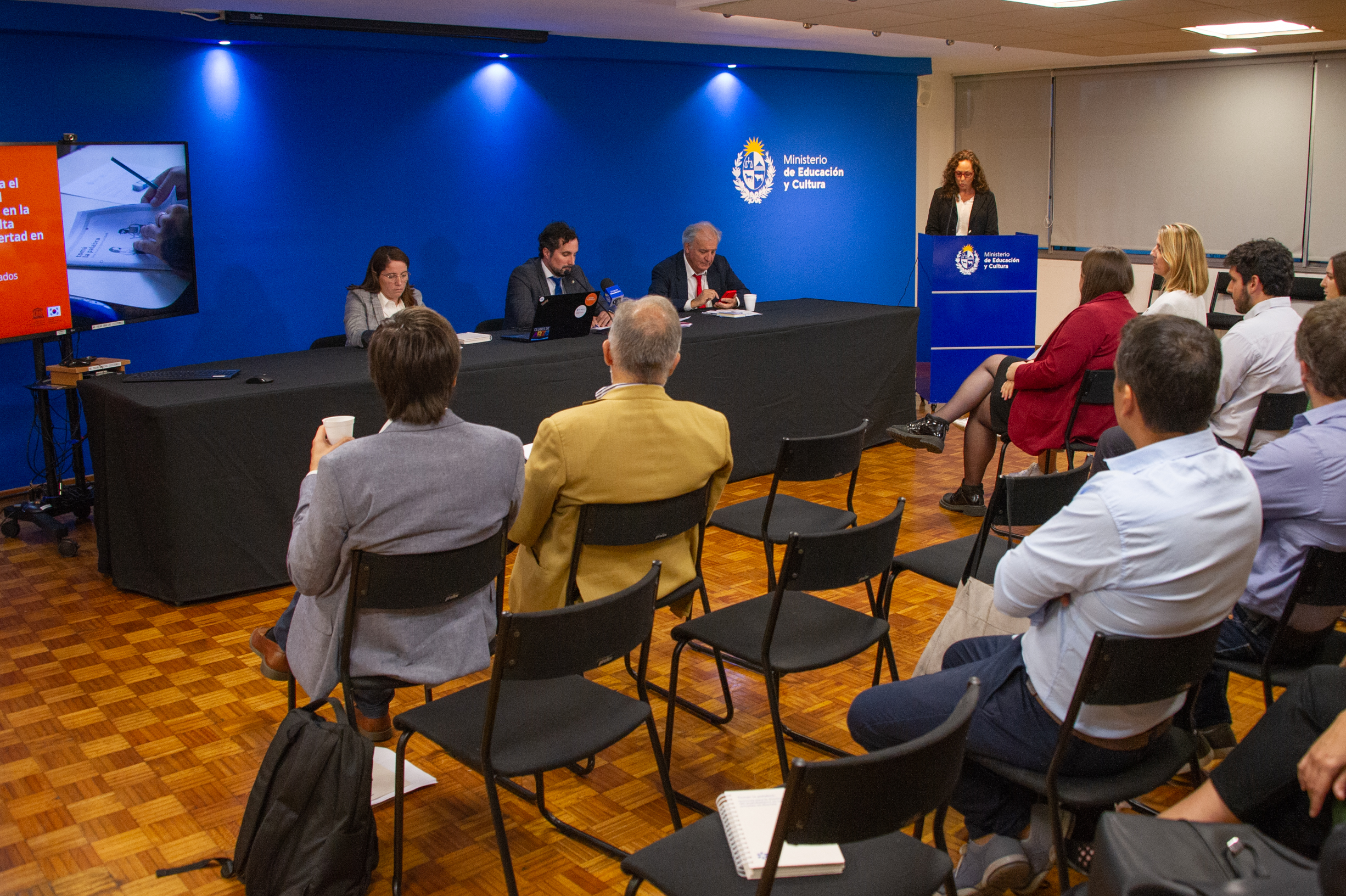 Presentación de informe sobre analfabetismo entre privados de libertad