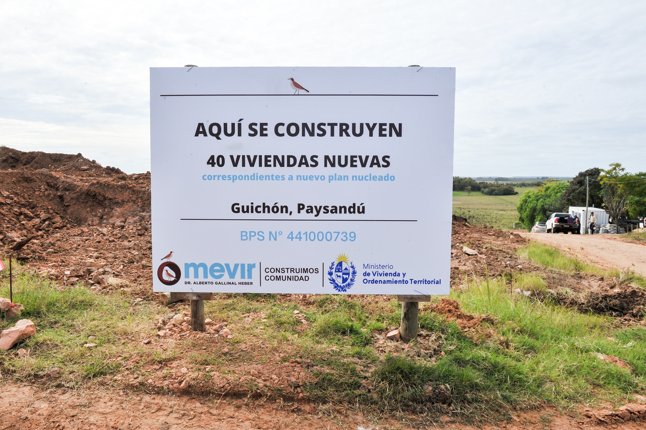 Imágenes de lanzamiento de plan de viviendas nucleadas en Guichón, Paysandú