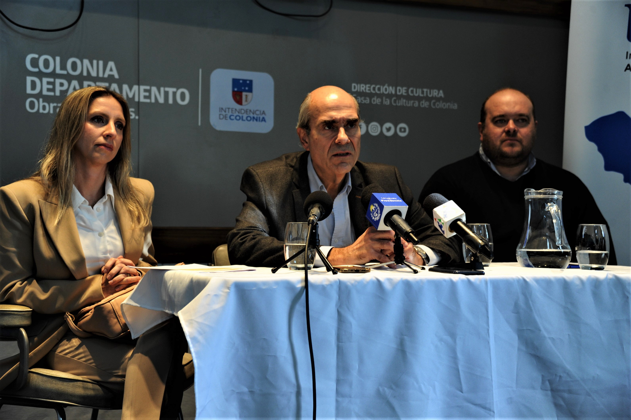 Imágenes de inauguración de salas móviles de INAU en Nueva Palmira