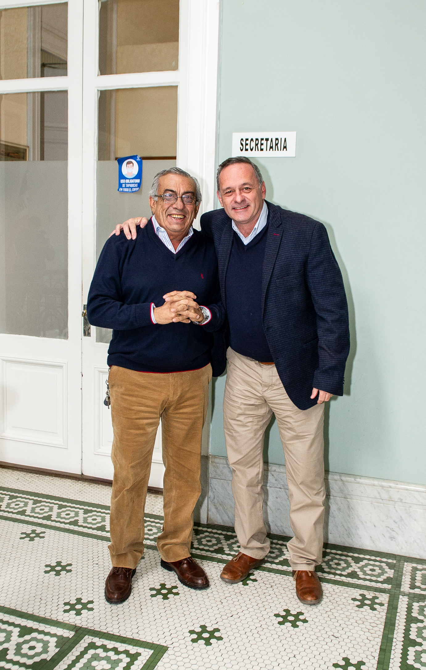 Imágenes del secretario de Presidencia en visita a Colonia El Ombú