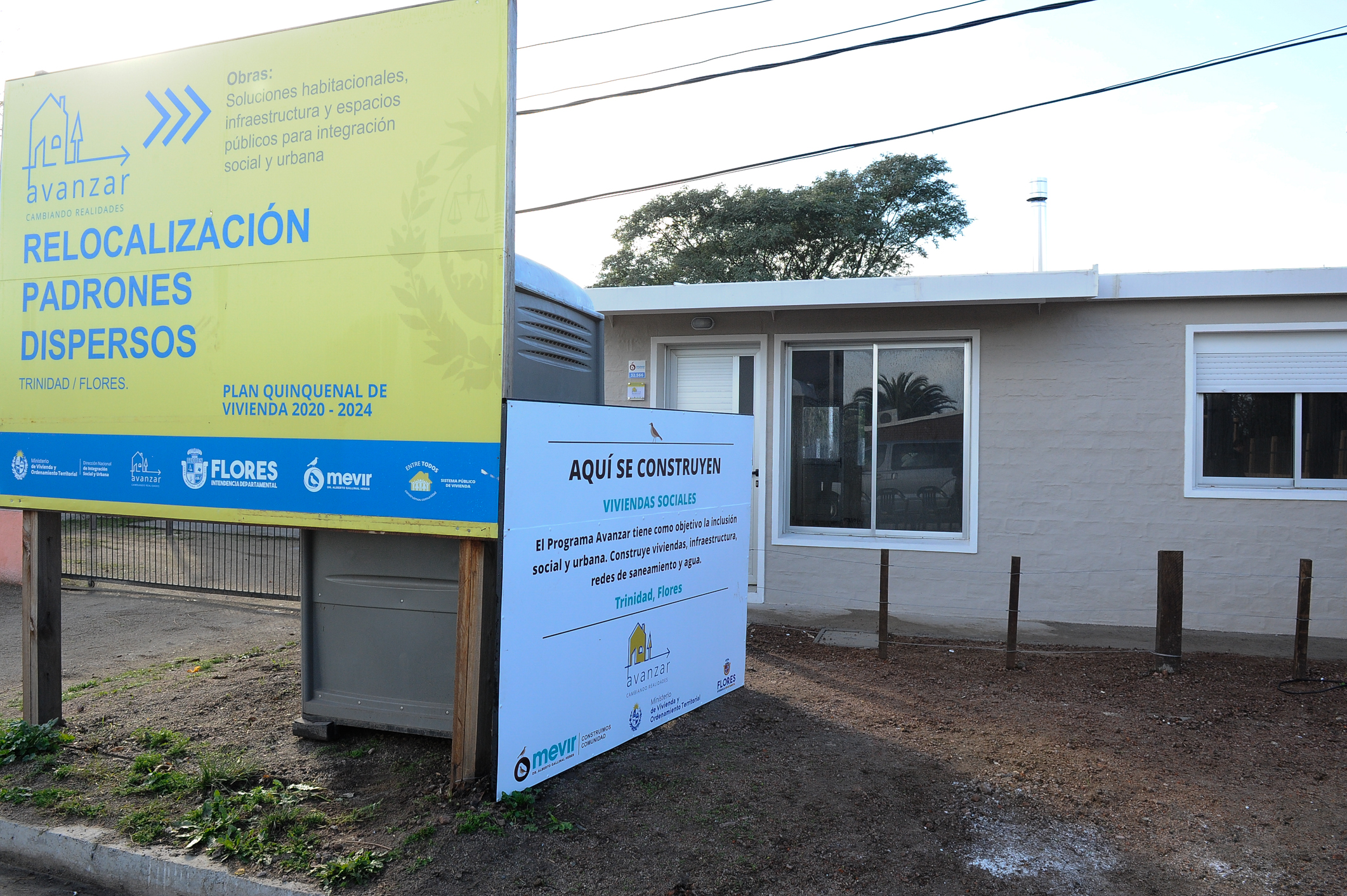 Álvaro Delgado en inauguración de las primeras viviendas del plan Avanzar en el departamento de Flores