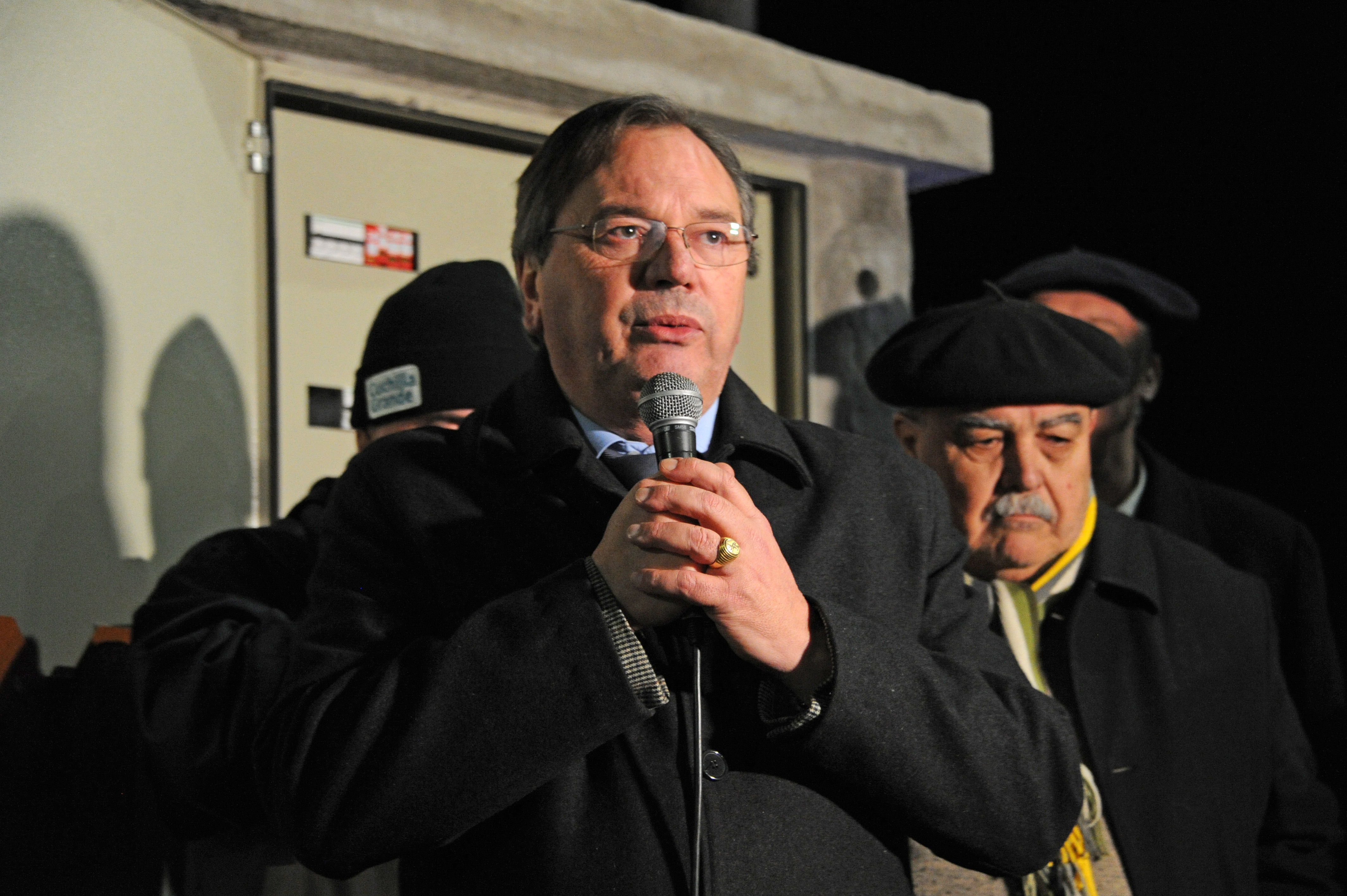 Inauguración de luminarias en empalme de rutas n.º 7 y n.º 75
