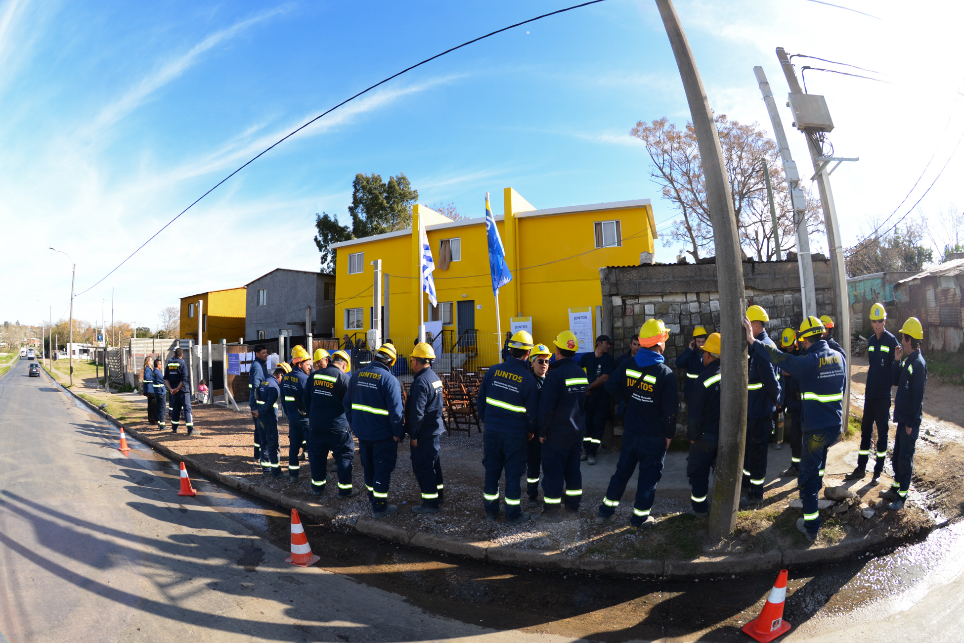 Programa Juntos entregó viviendas en barrio Casavalle y ciudad de Las Piedras