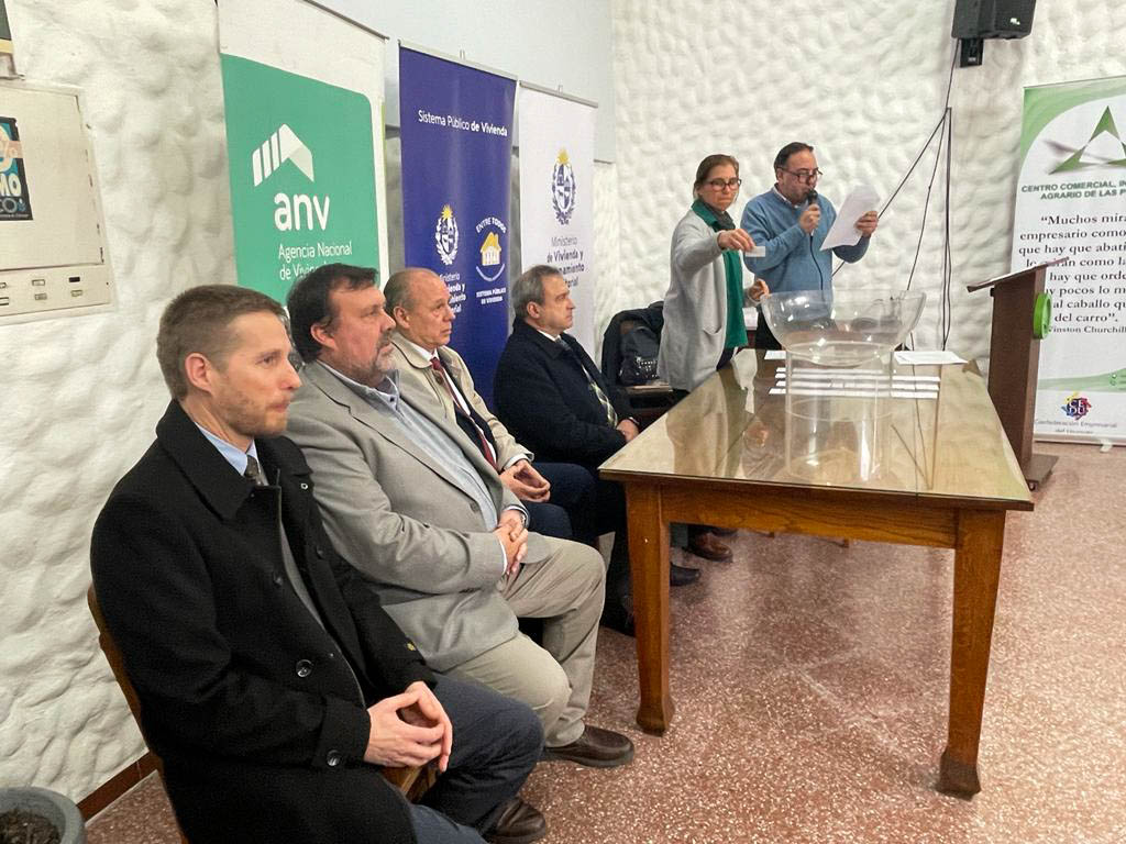 Sorteo entre inscriptos para acceder a vivienda en Las Piedras.